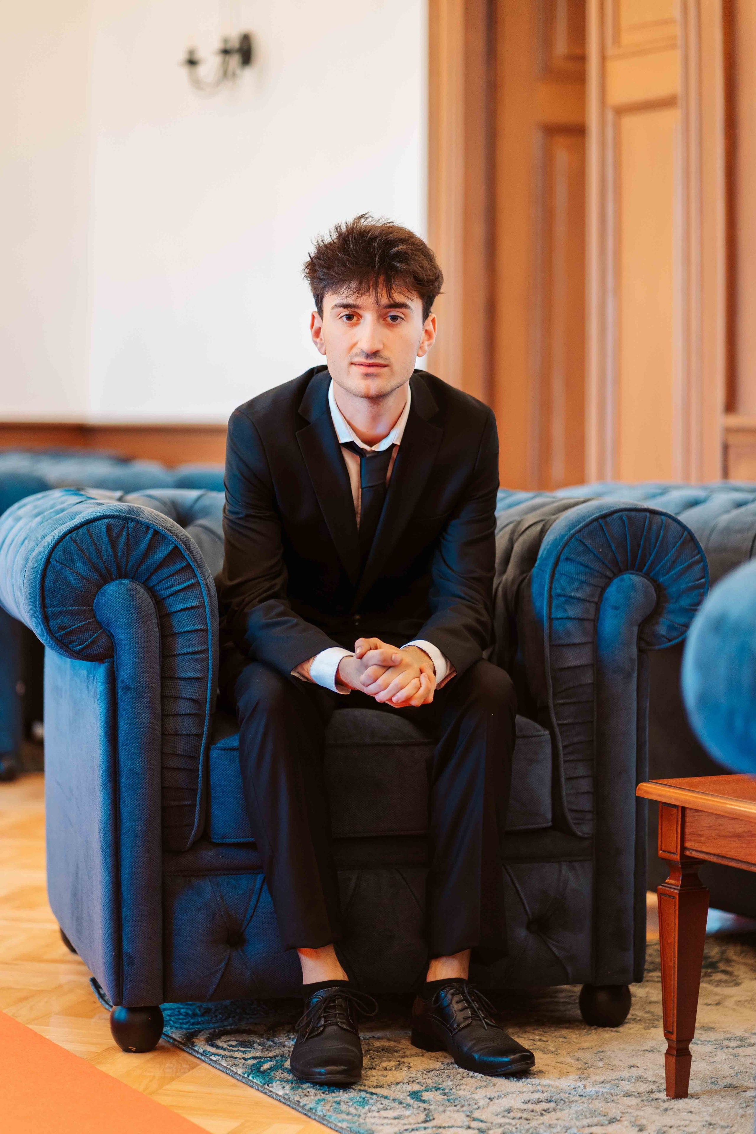 12F — Pedagogic. Contrast Studio