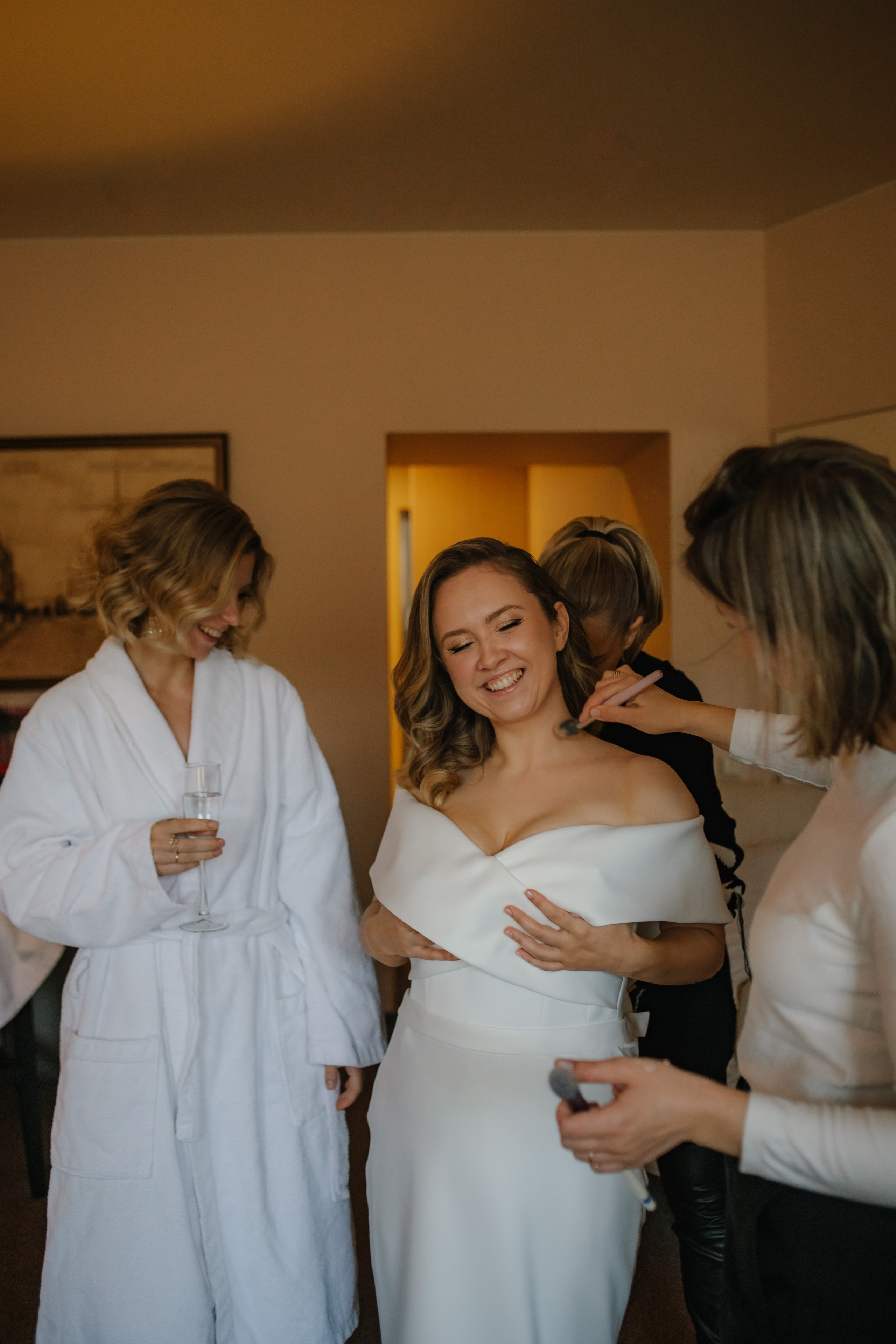 Portraits and photojournalistic photograph