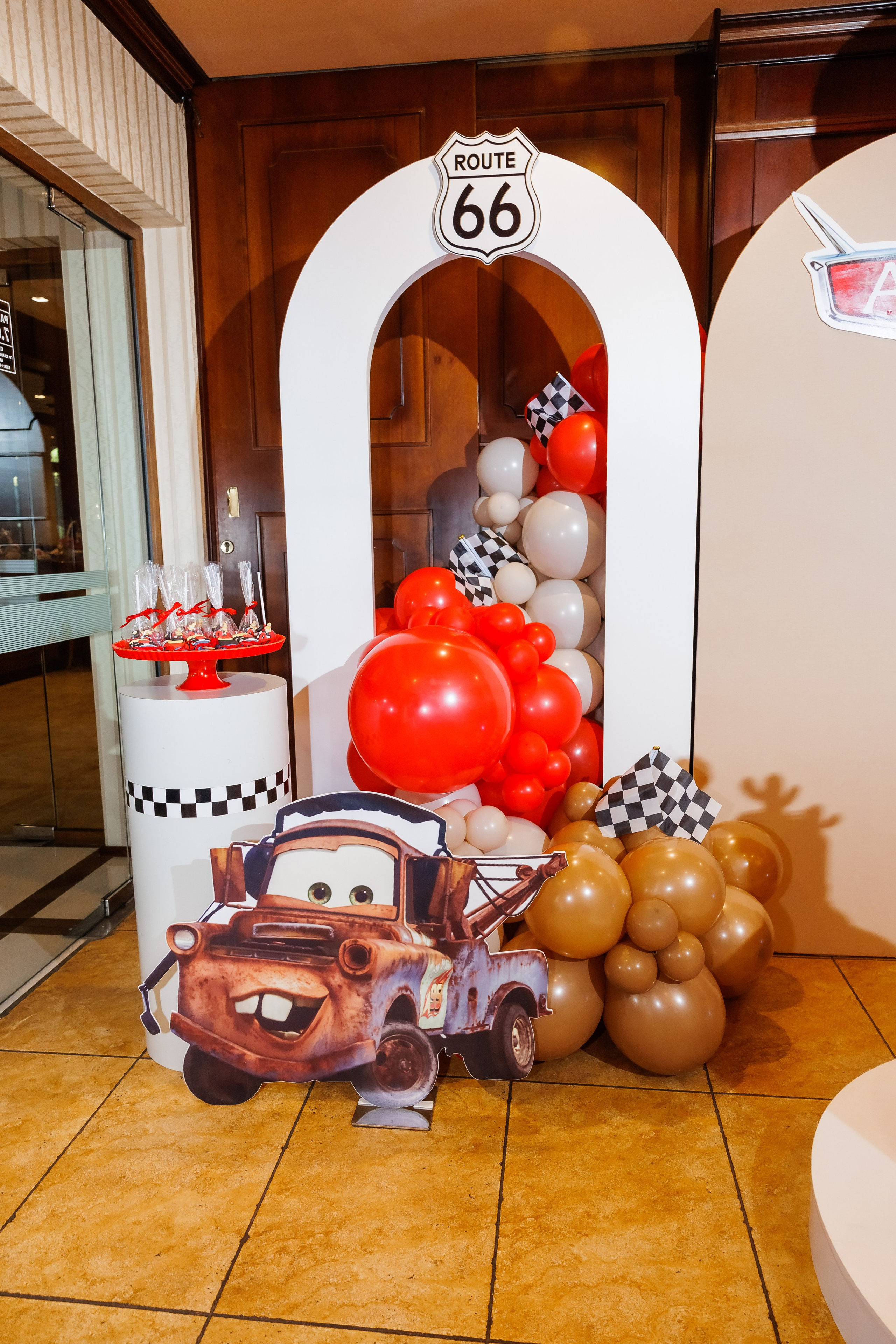 Честит Рожден Ден. Фотограф Ирина Йотова