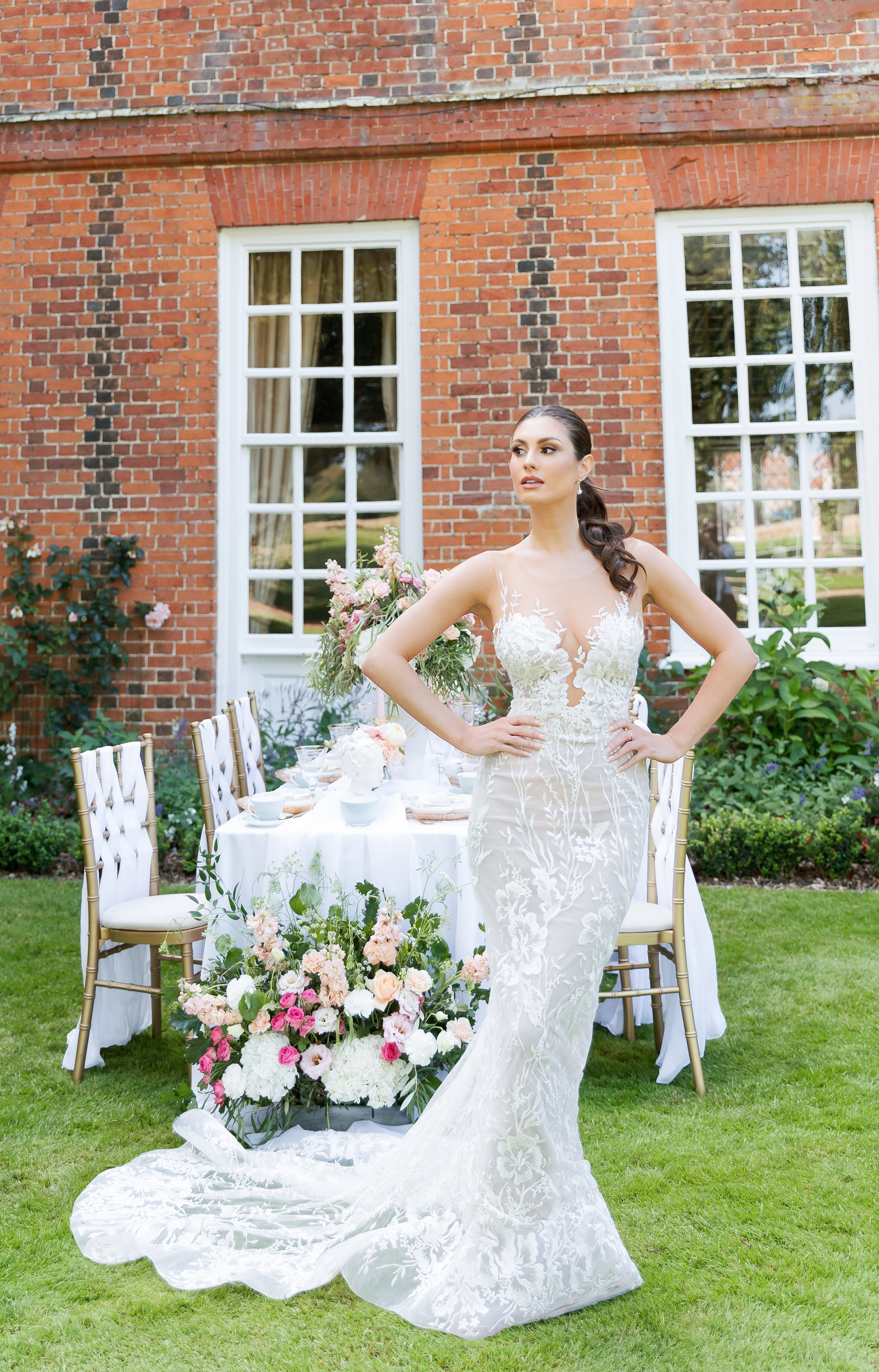 Regal Romance | Editorial Photoshoot at Gosfield Hall, London Estat. YES I DO PRODUCTION — Wedding photography&videography