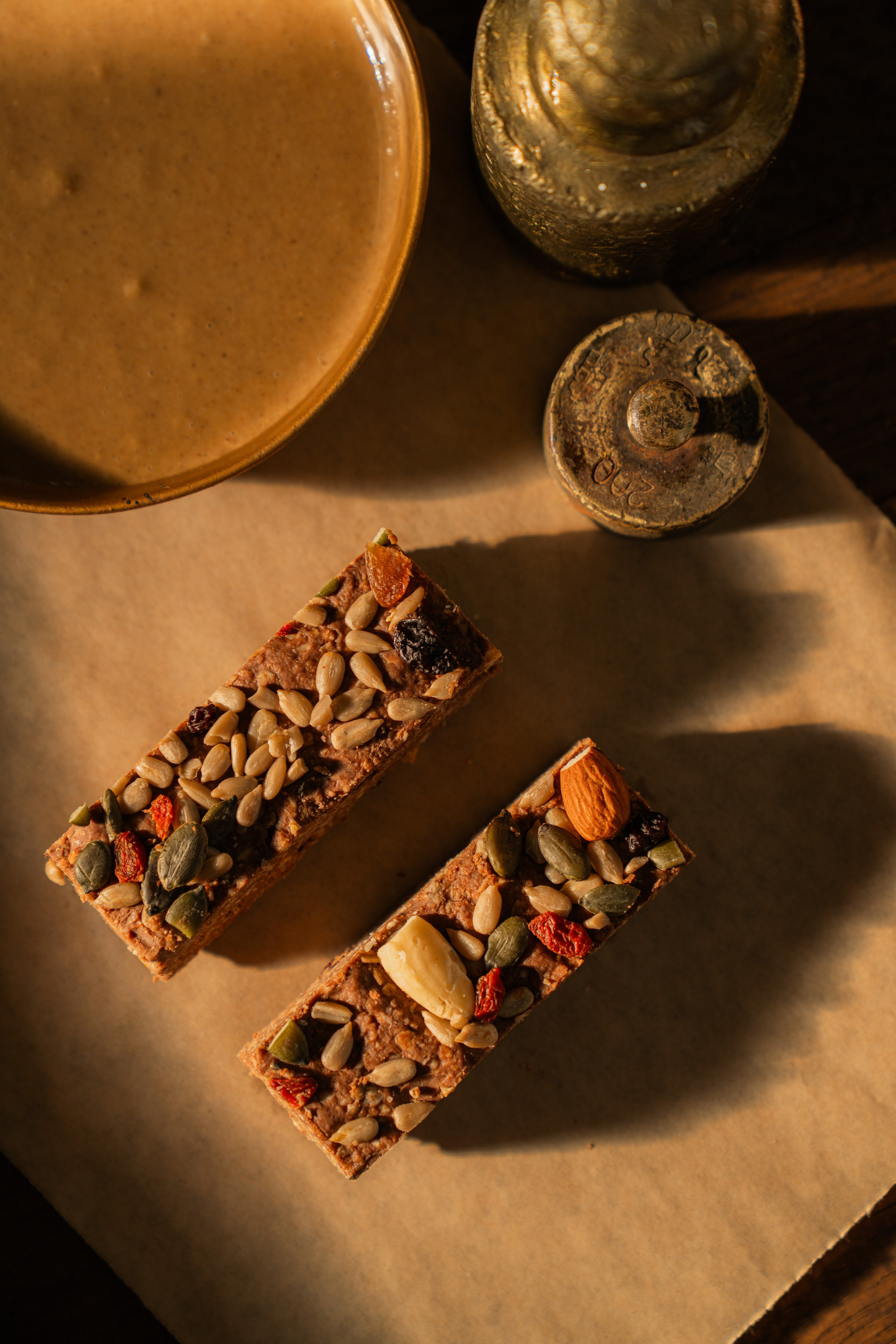 ΜΠΑΡΕΣ ΜΕ ΤΑΧΙΝΙ ΚΑΙ SUPERFOOD