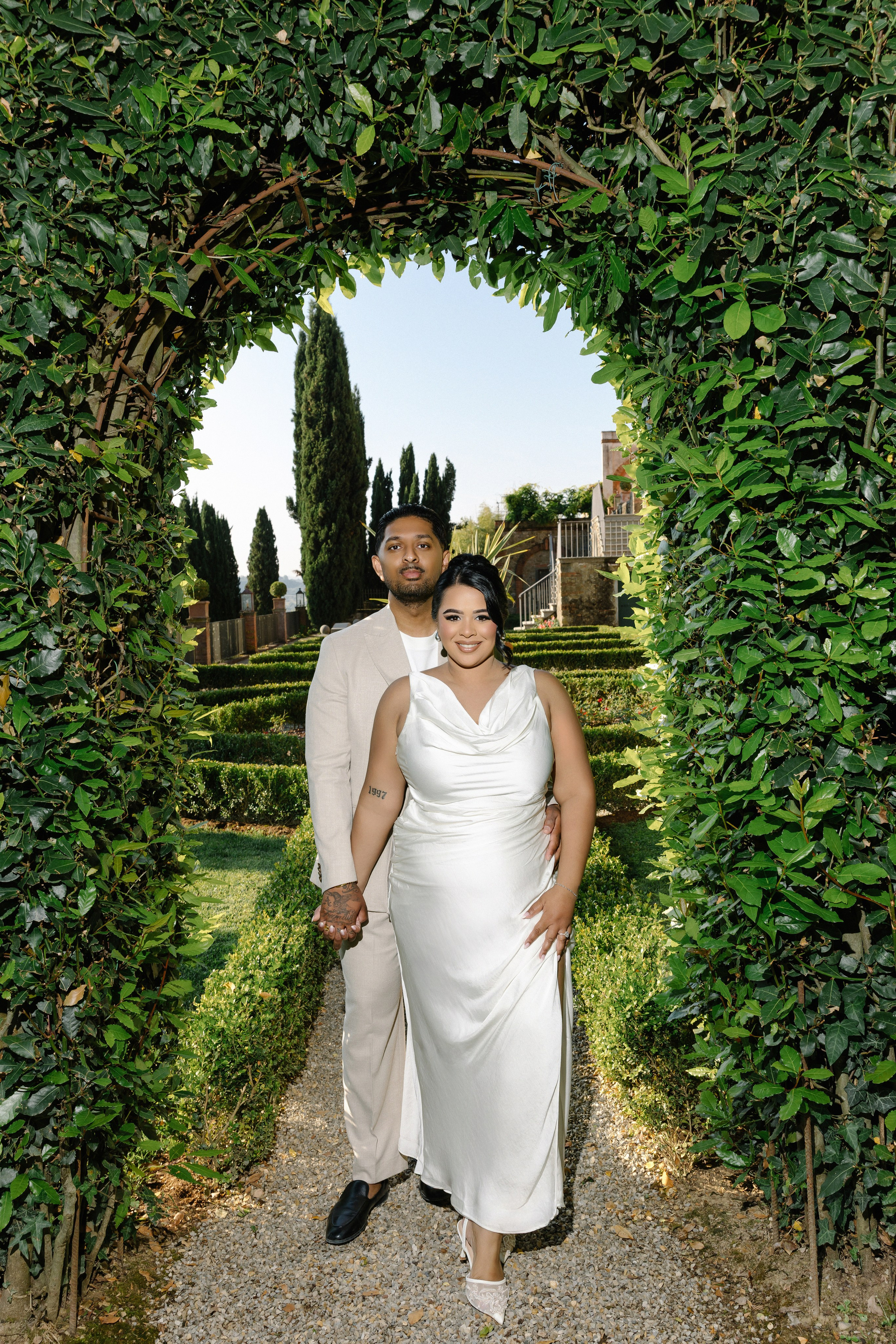 Pre-wedding in Tuscany. Wedding photographer Italy