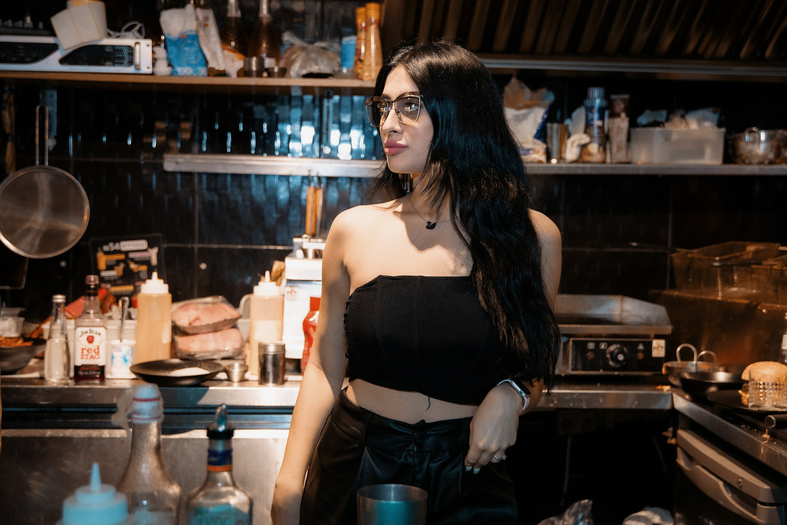 Контентная съемка для бара Focus. Портретный и репортажный фотограф в Израиле Рома Бирман