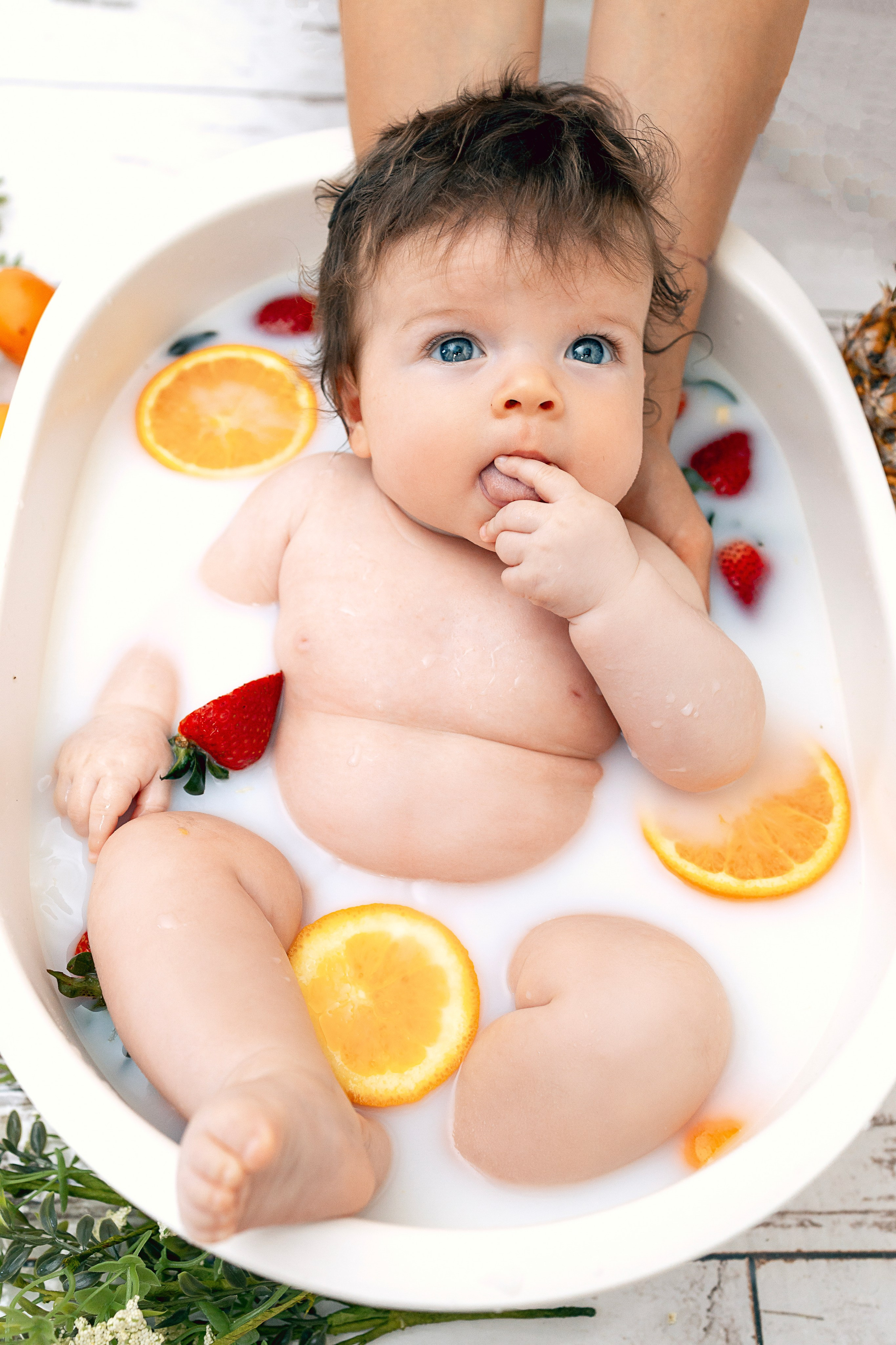 Milk bath. Anaeliseevaphoto.com