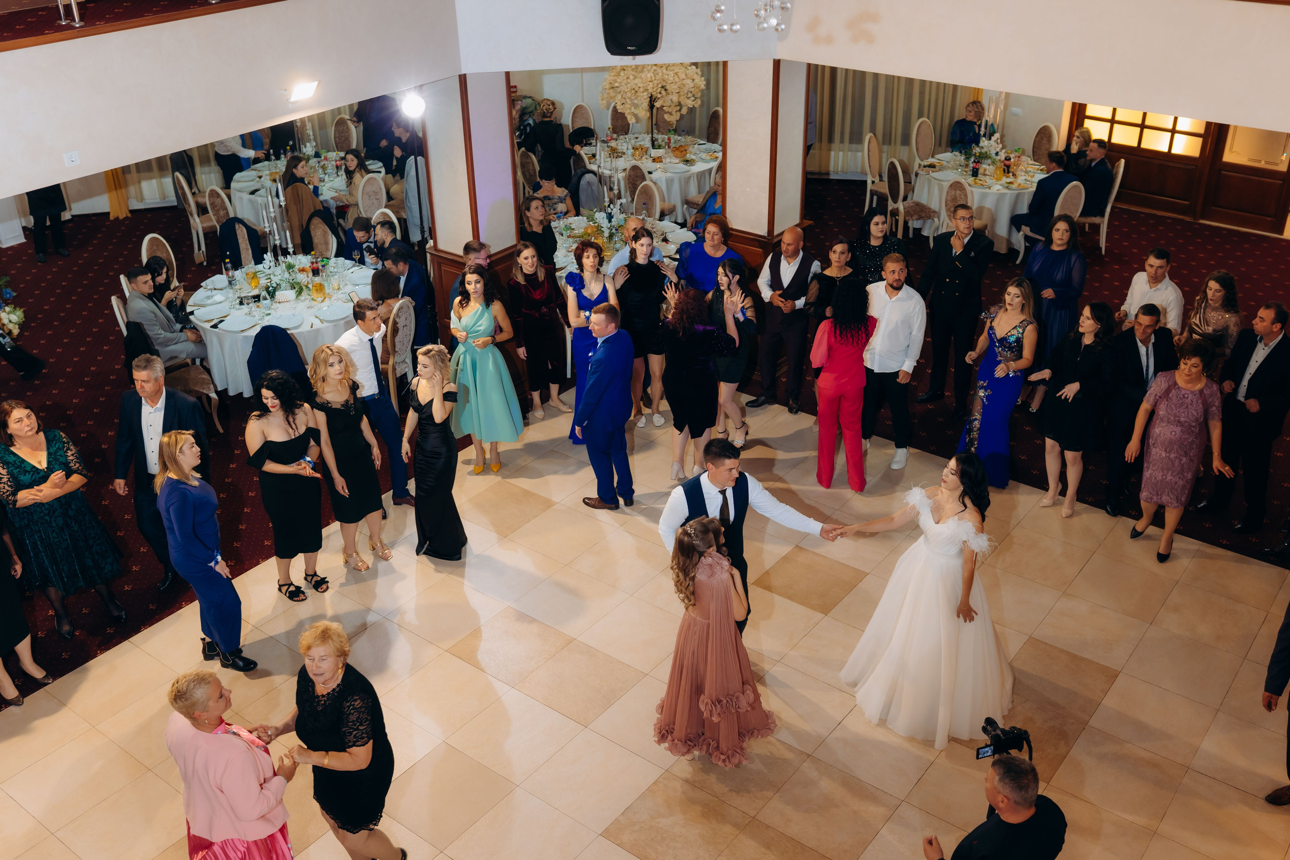 Loredana & Emilian – Ziua Nunții | Videografie - fotografie Botez Suceava, Iași, Botoșani. Servicii foto-video profesionale, pentru momente de neuitat