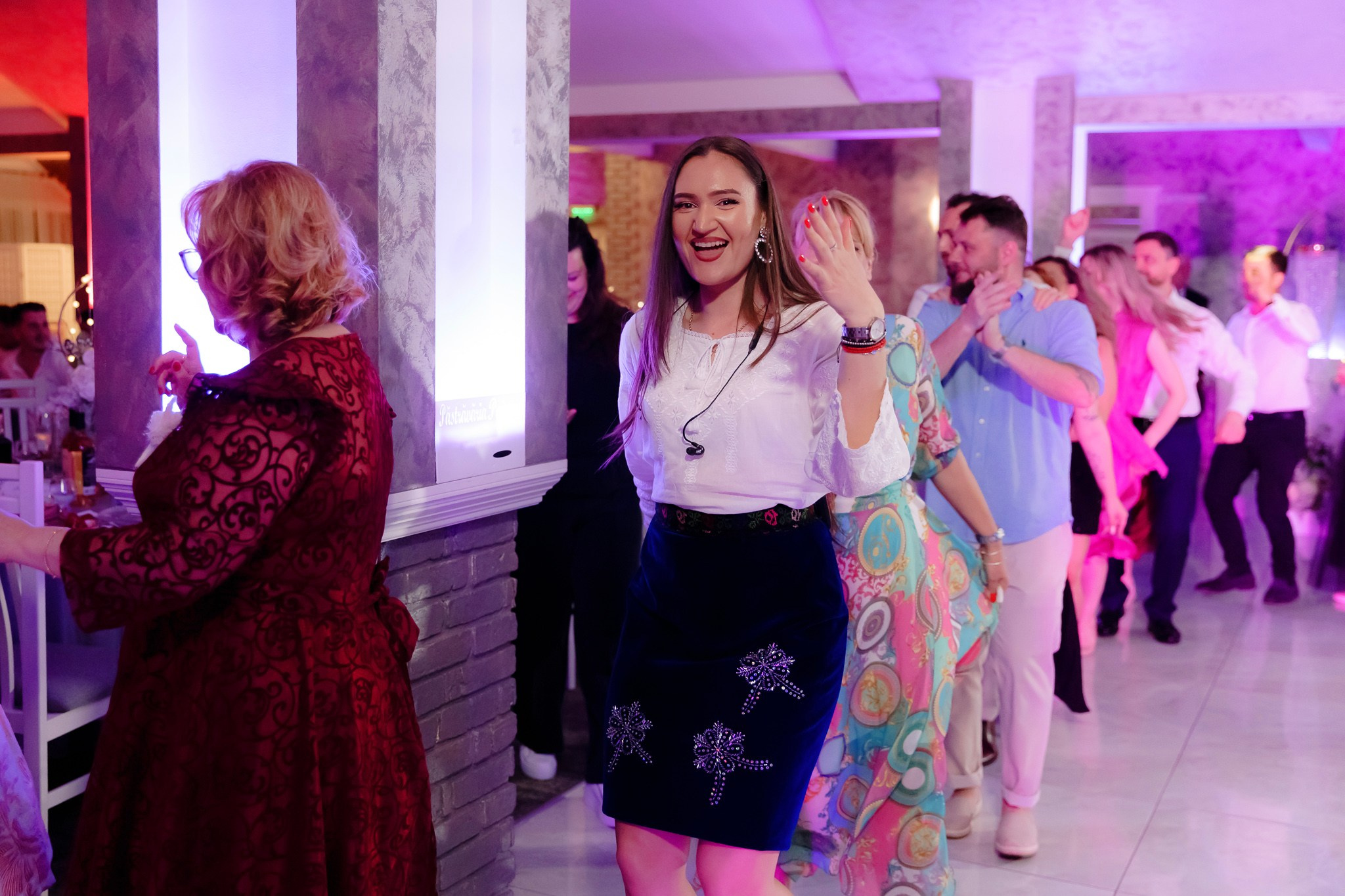 Ioana & Ionuț | Nuntă de poveste la Păstrăvăria Poiana din Mălini județul Suceava. Servicii foto-video profesionale, pentru momente de neuitat