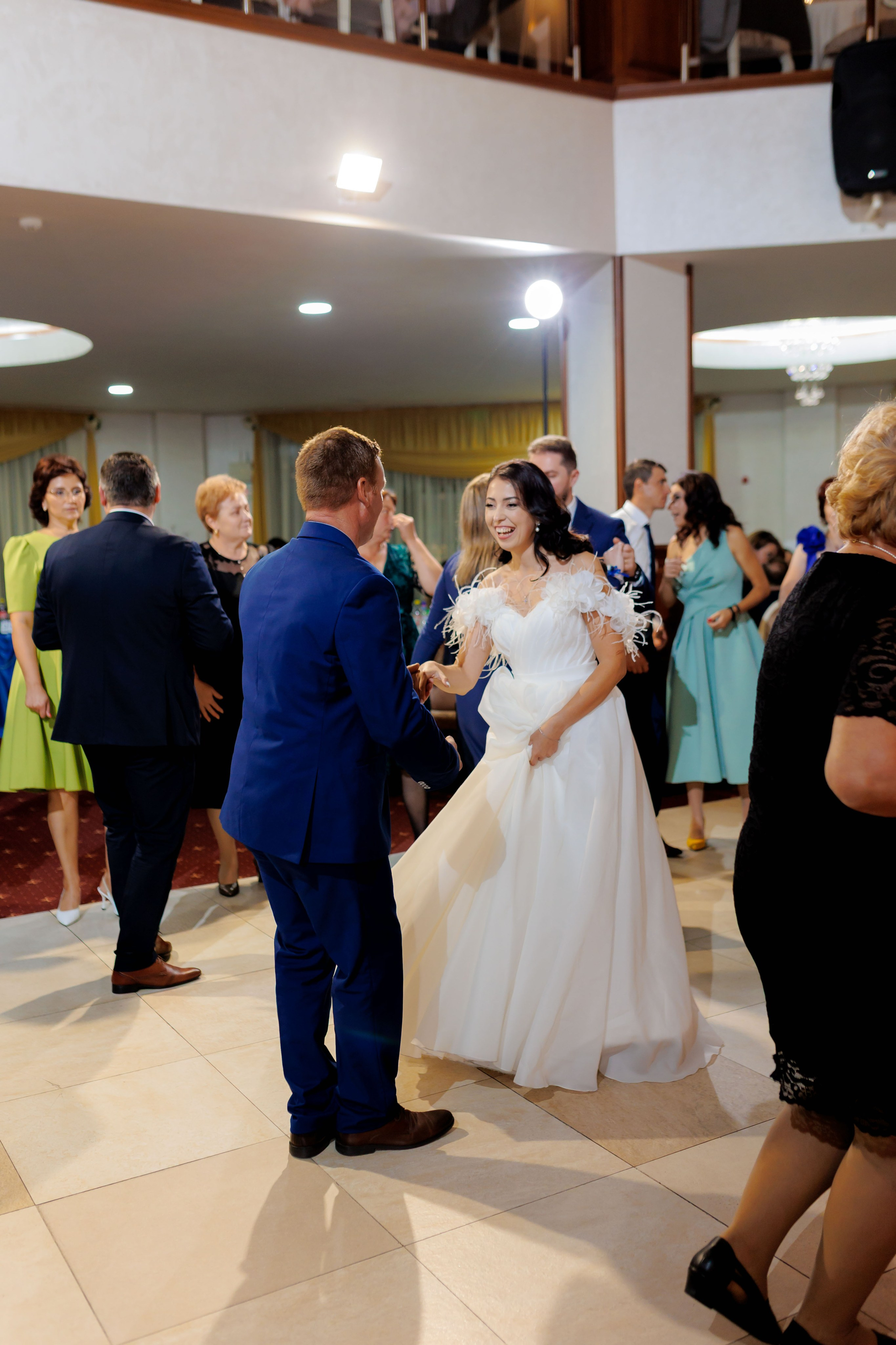 Loredana & Emilian – Ziua Nunții | Videografie - fotografie Botez Suceava, Iași, Botoșani. Servicii foto-video profesionale, pentru momente de neuitat