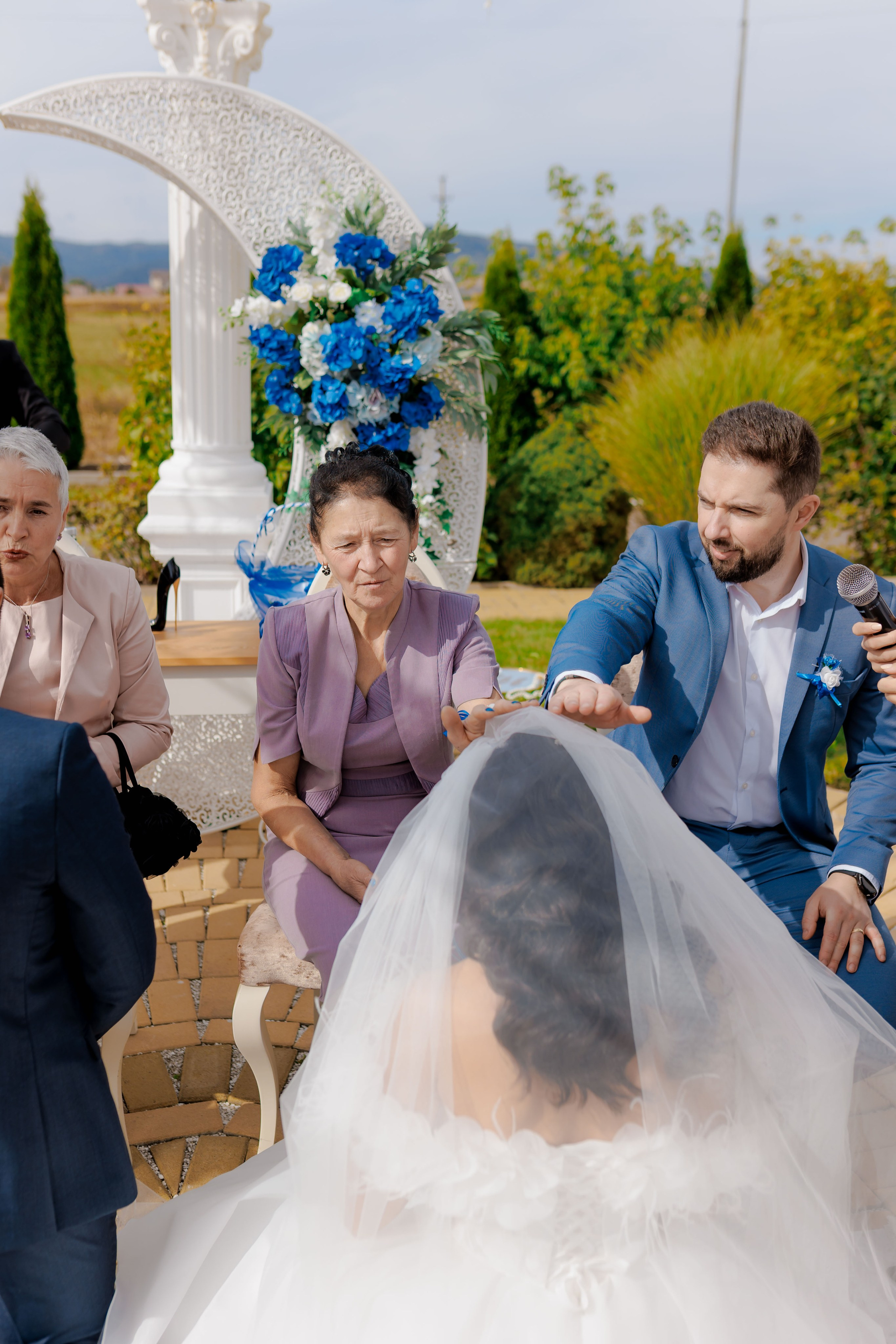 Loredana & Emilian – Ziua Nunții | Videografie - fotografie Botez Suceava, Iași, Botoșani. Servicii foto-video profesionale, pentru momente de neuitat