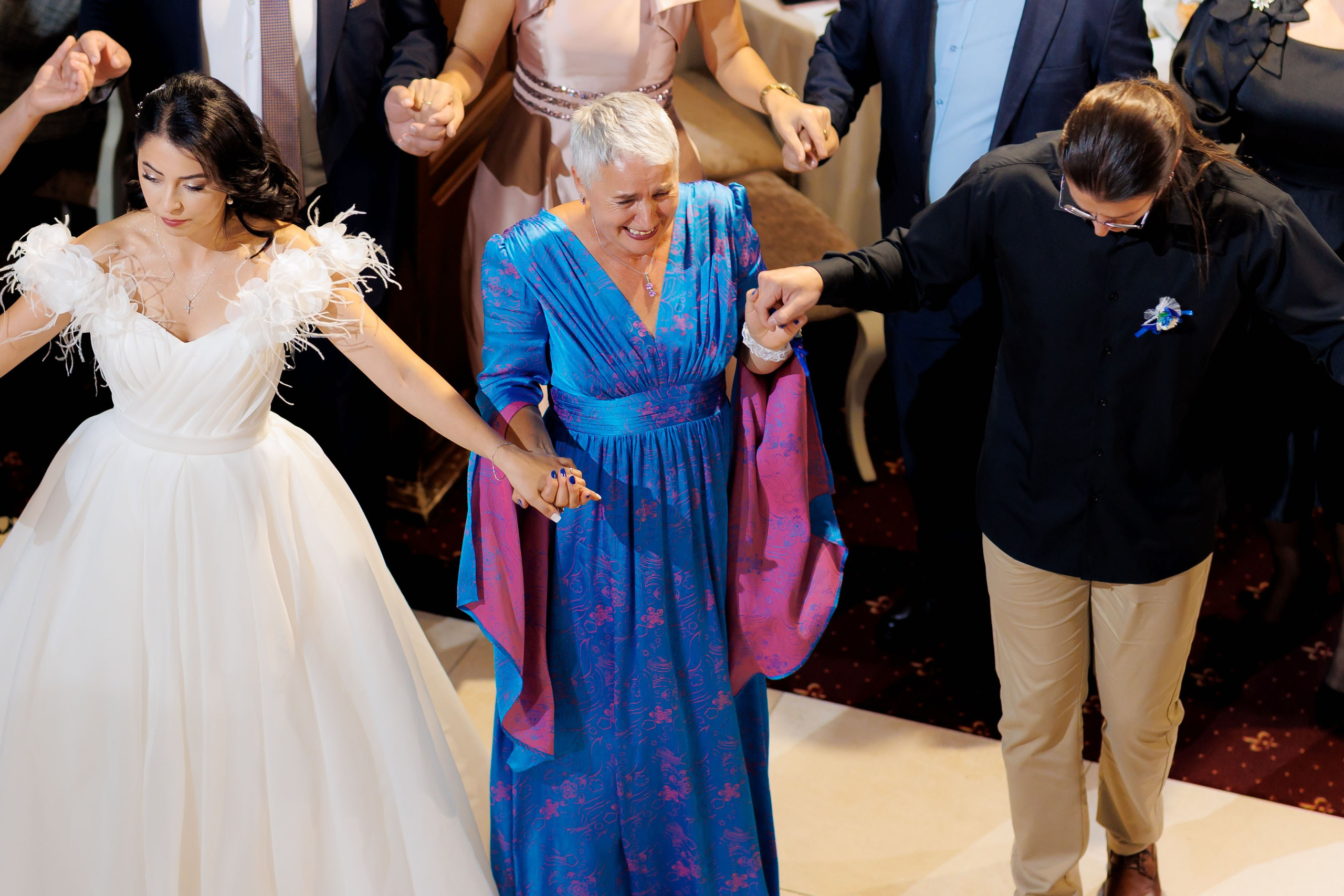 Loredana & Emilian – Ziua Nunții | Videografie - fotografie Botez Suceava, Iași, Botoșani. Servicii foto-video profesionale, pentru momente de neuitat
