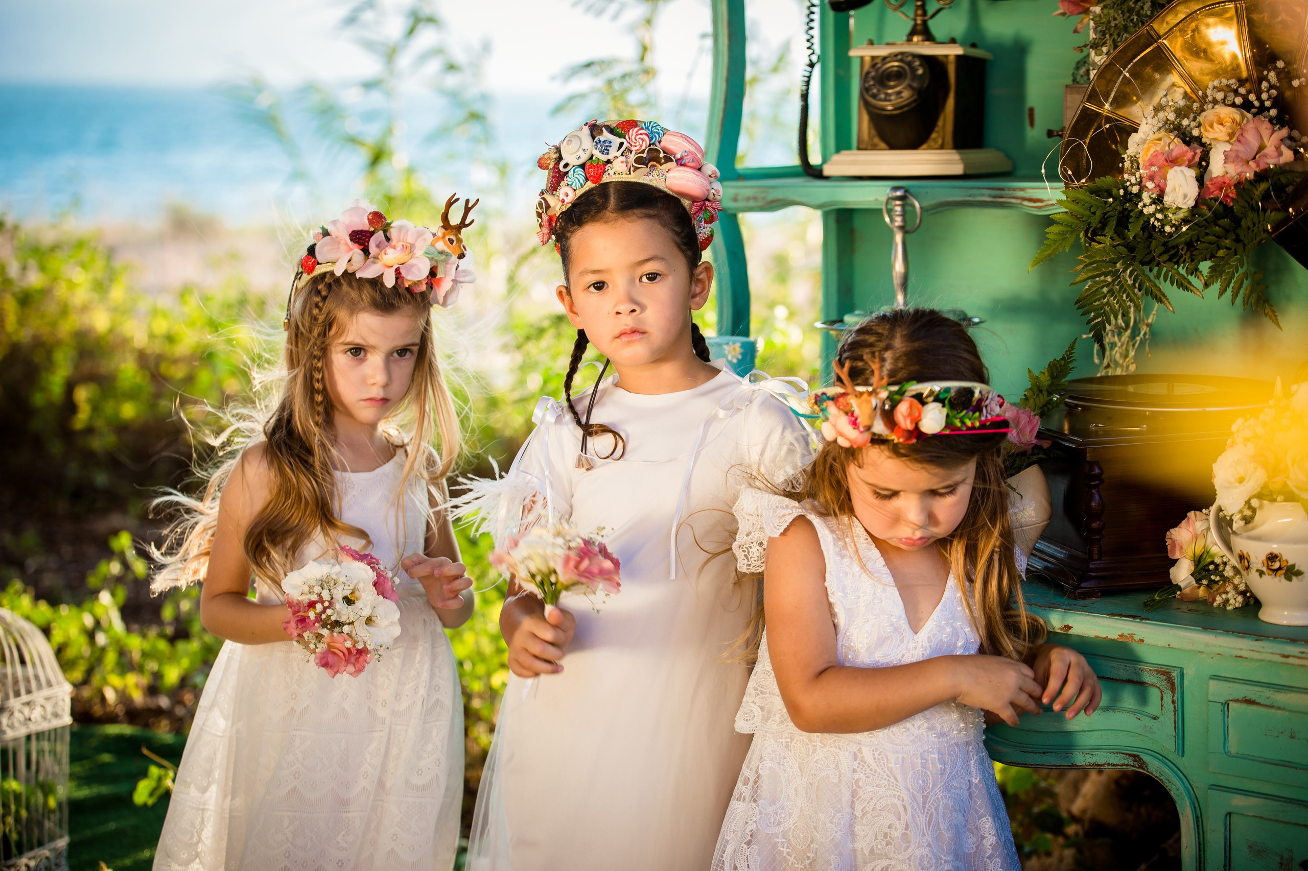 Little bridesmaids. AMIR BUCHNIK PHOTOGRAPHER