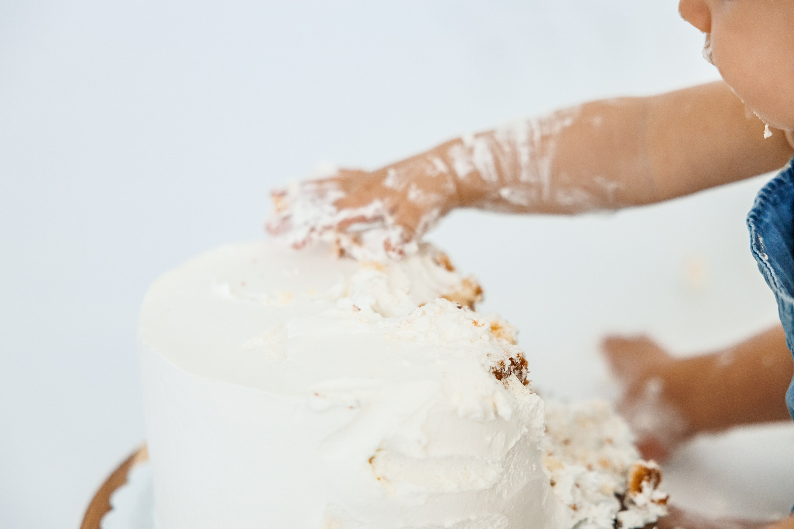 Smash cake. Фотограф Ирина Йотова