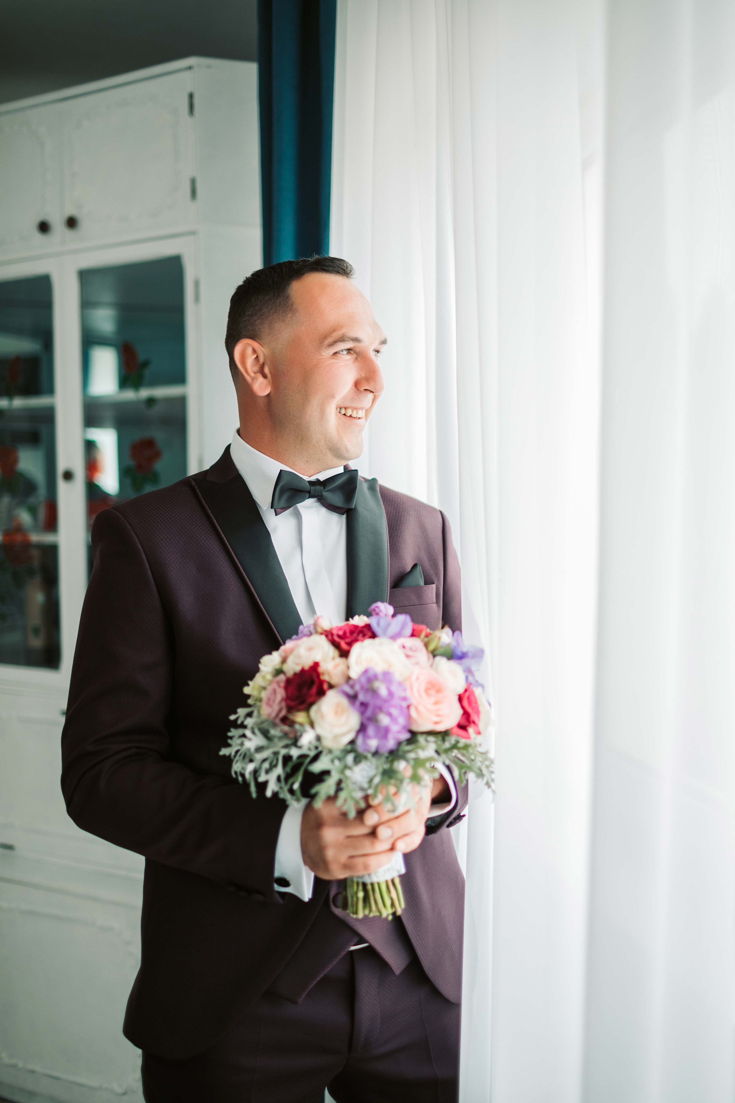 Andreea & Răzvan. Contrast Studio