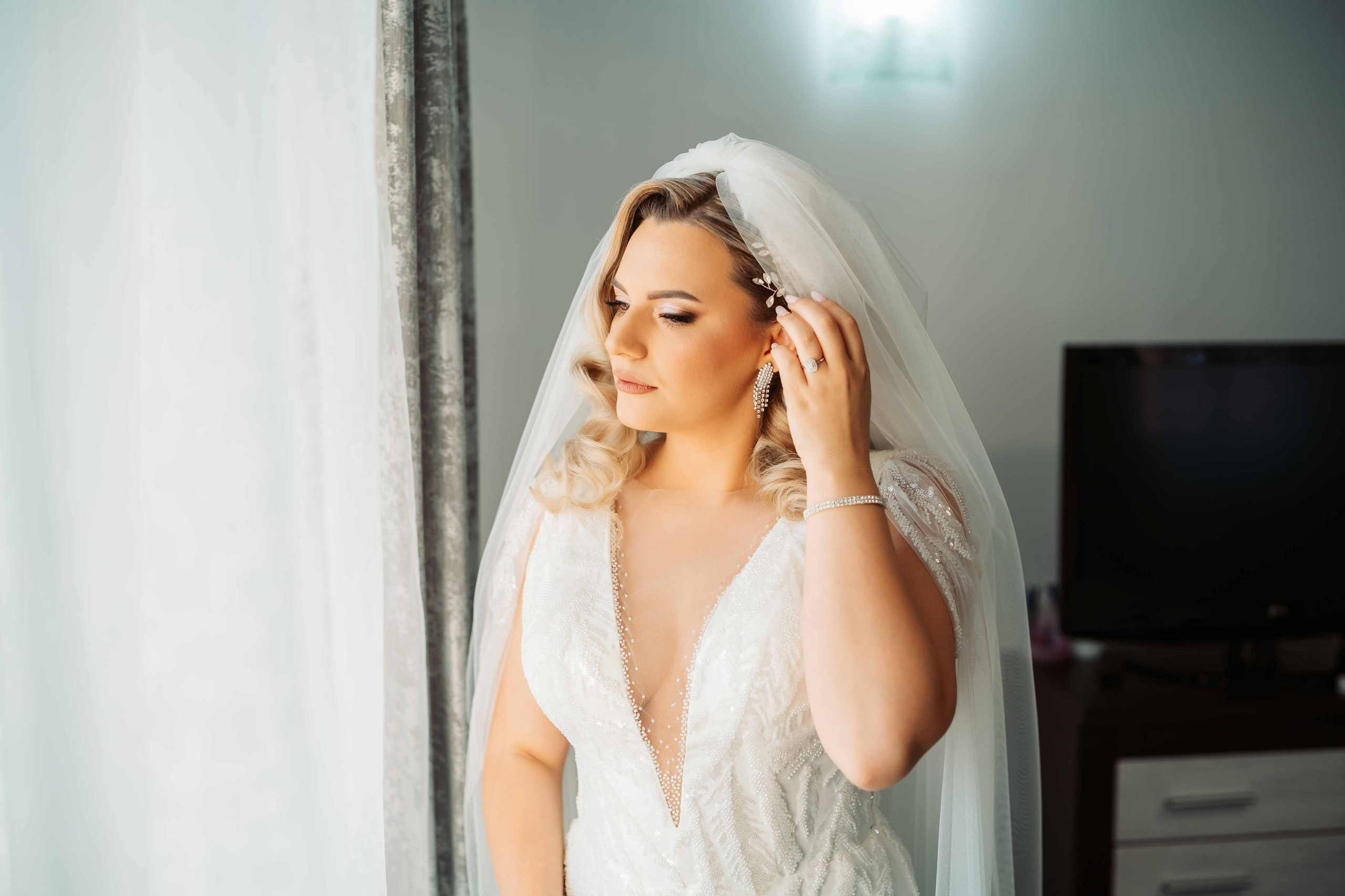 Roxana & Andrei. Contrast Studio