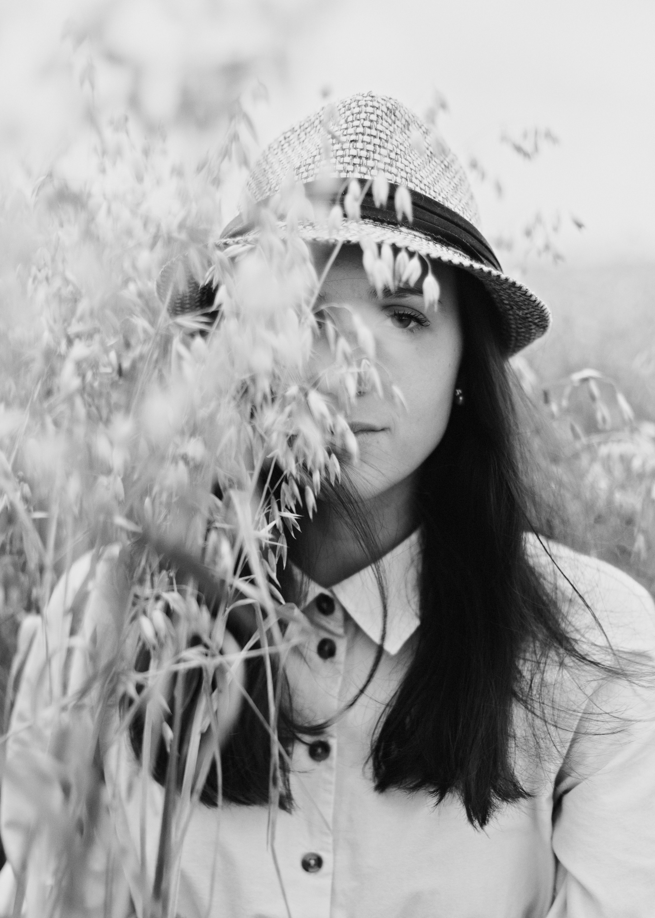 Katya | tenderness in the field. Kaja | fotograf psów we Wrocławiu