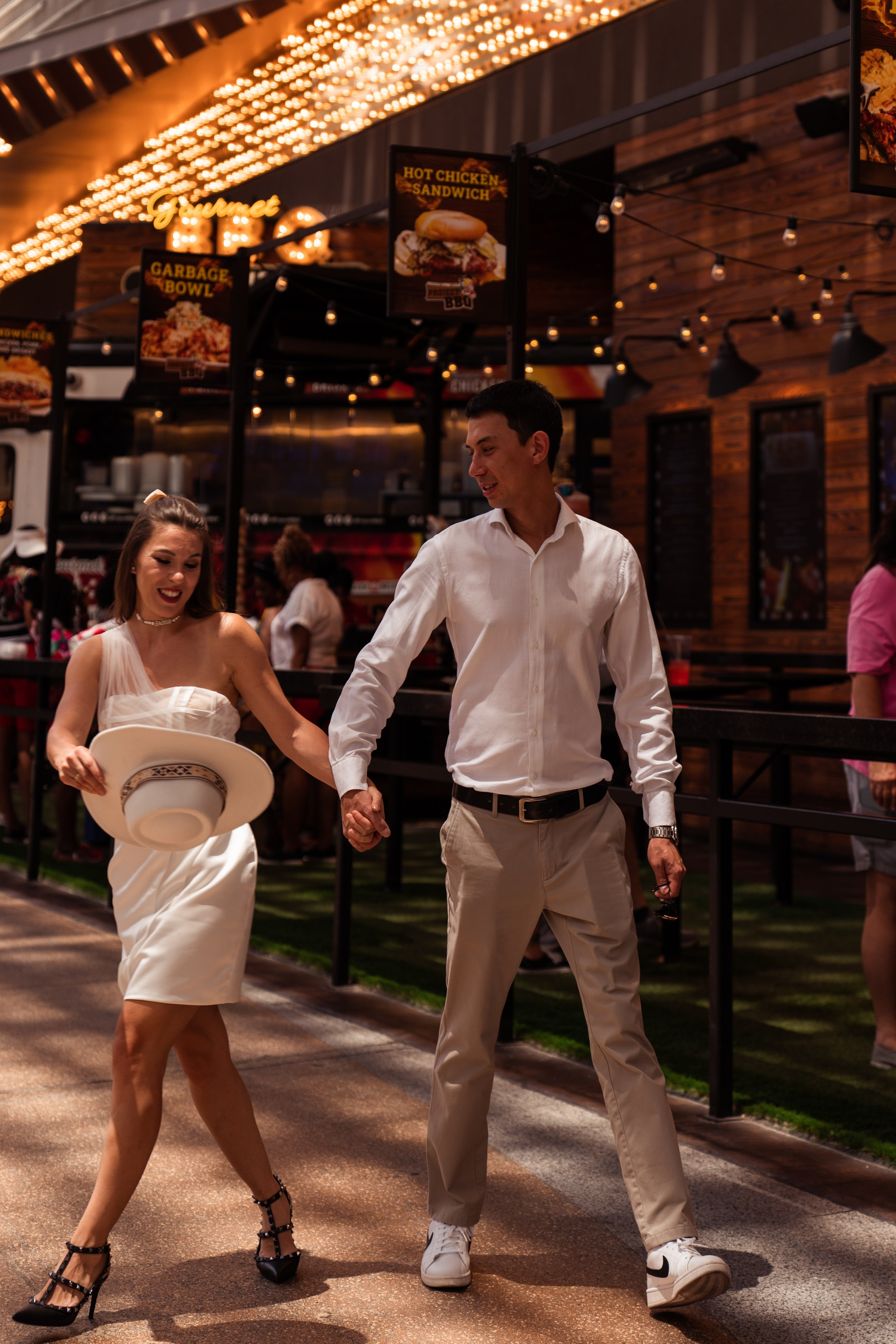 O&M. Wedding & elopement photographer Viktoriya Kravtsov. Las Vegas