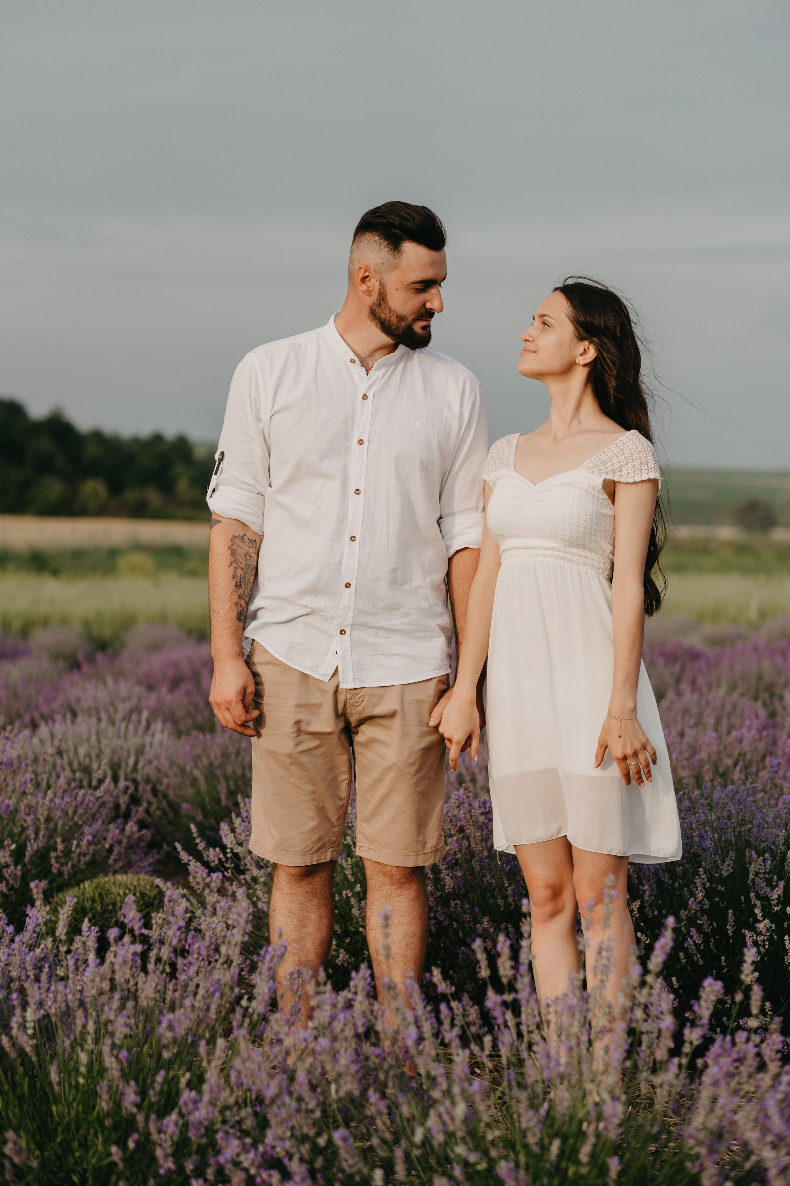 Hand in Hand. Fotograf Katowice – sesje indywidualne, rodzinne, ślubne