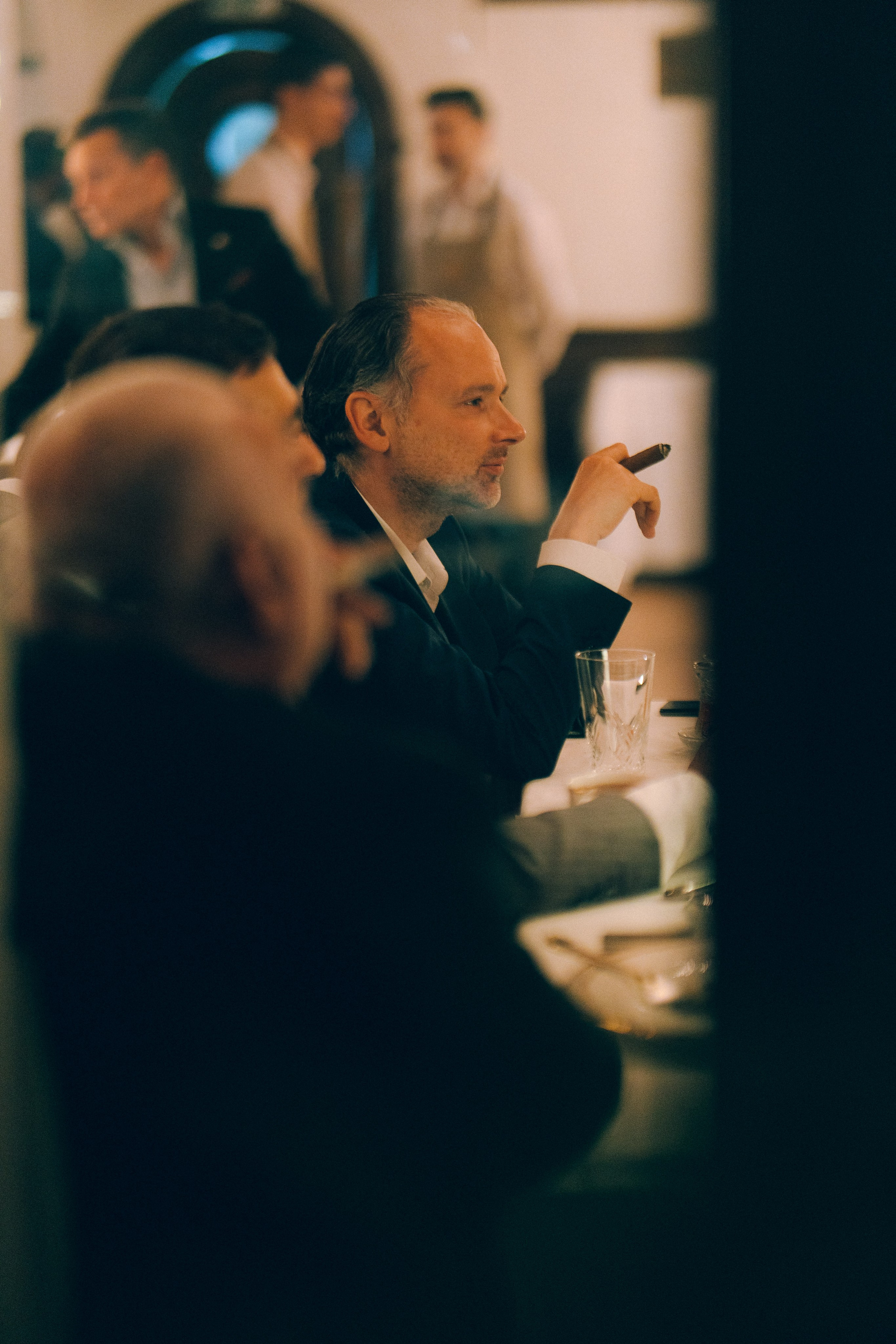 CIGAR CLUB. Wedding&Event photographer Ismail Rzayev in Baku