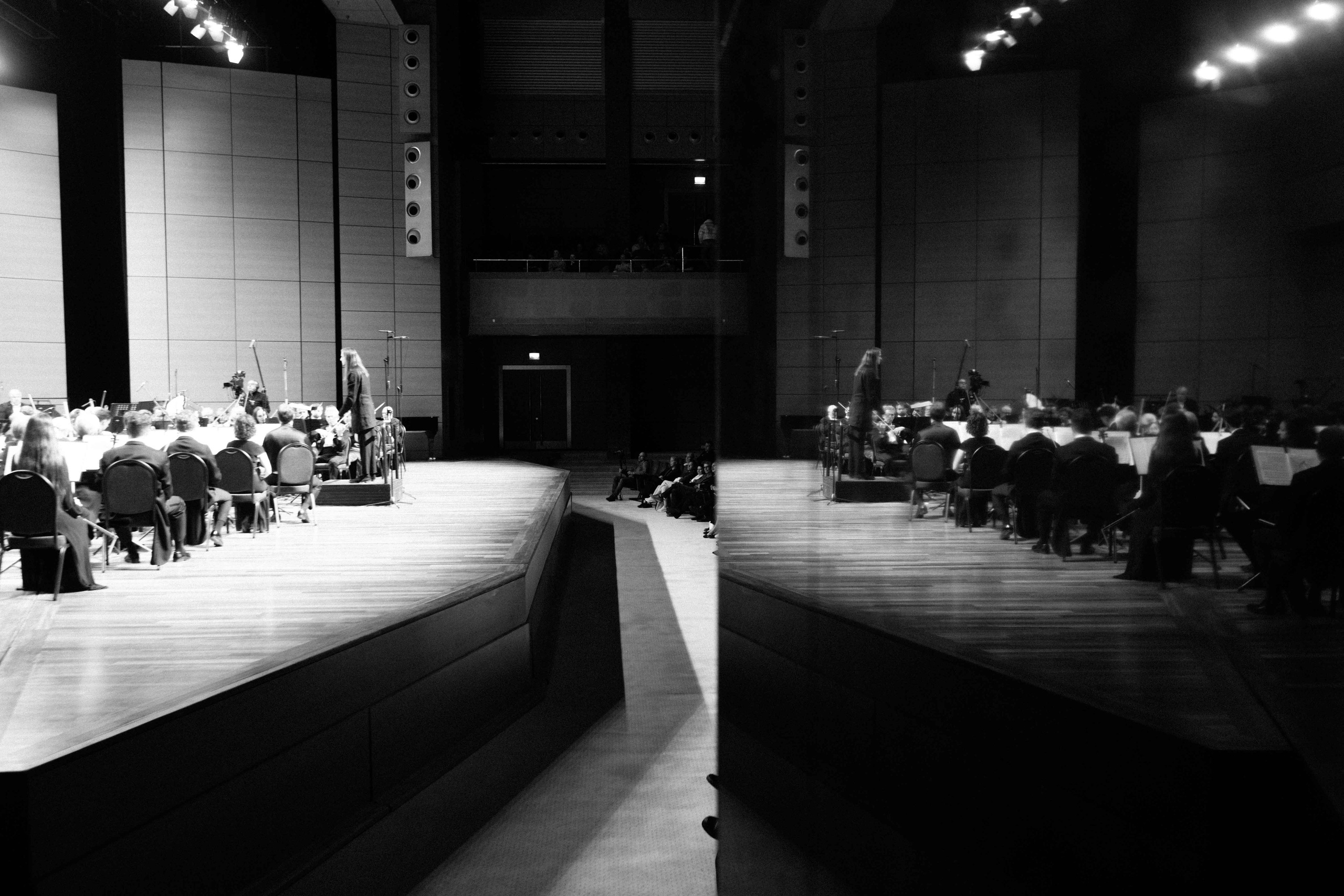 The Tchaikovsky Academic Grand Symphony Orchestra in Istanbul. Wedding&Event photographer Ismail Rzayev in Baku