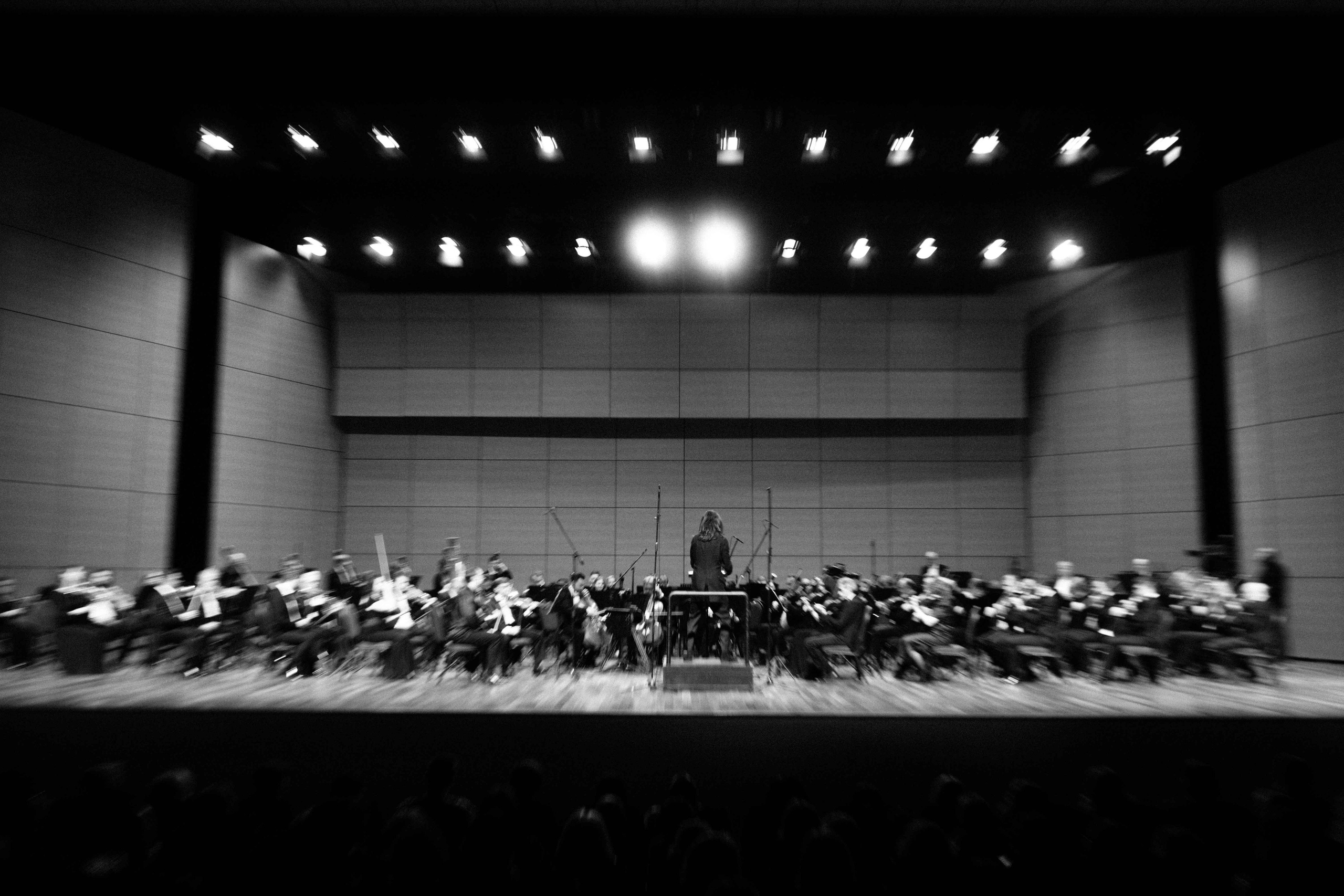 The Tchaikovsky Academic Grand Symphony Orchestra in Istanbul. Wedding&Event photographer Ismail Rzayev in Baku