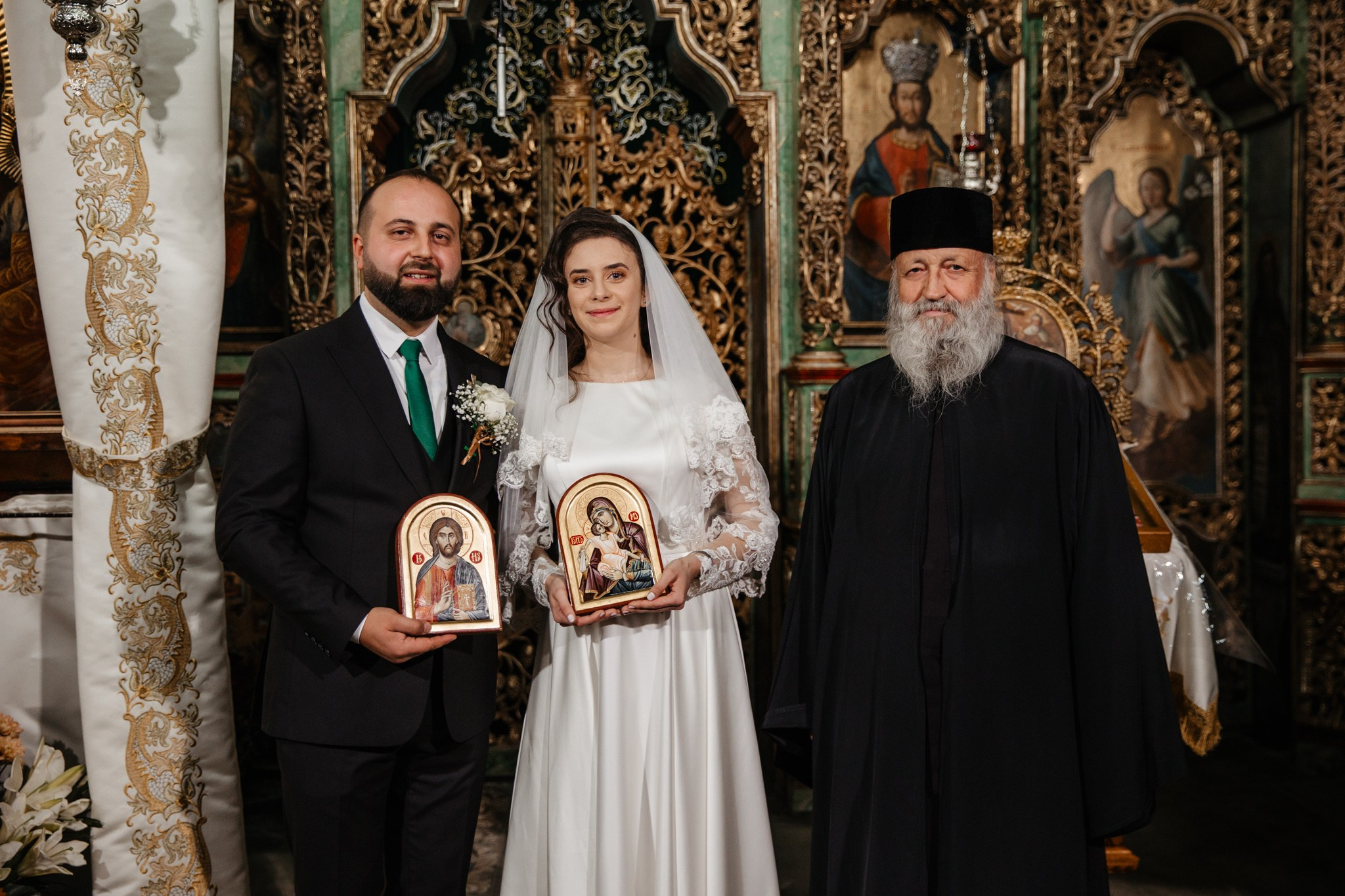 Nunta de Poveste la Sucevița: Cristi și Andreea. Servicii foto-video profesionale, pentru momente de neuitat