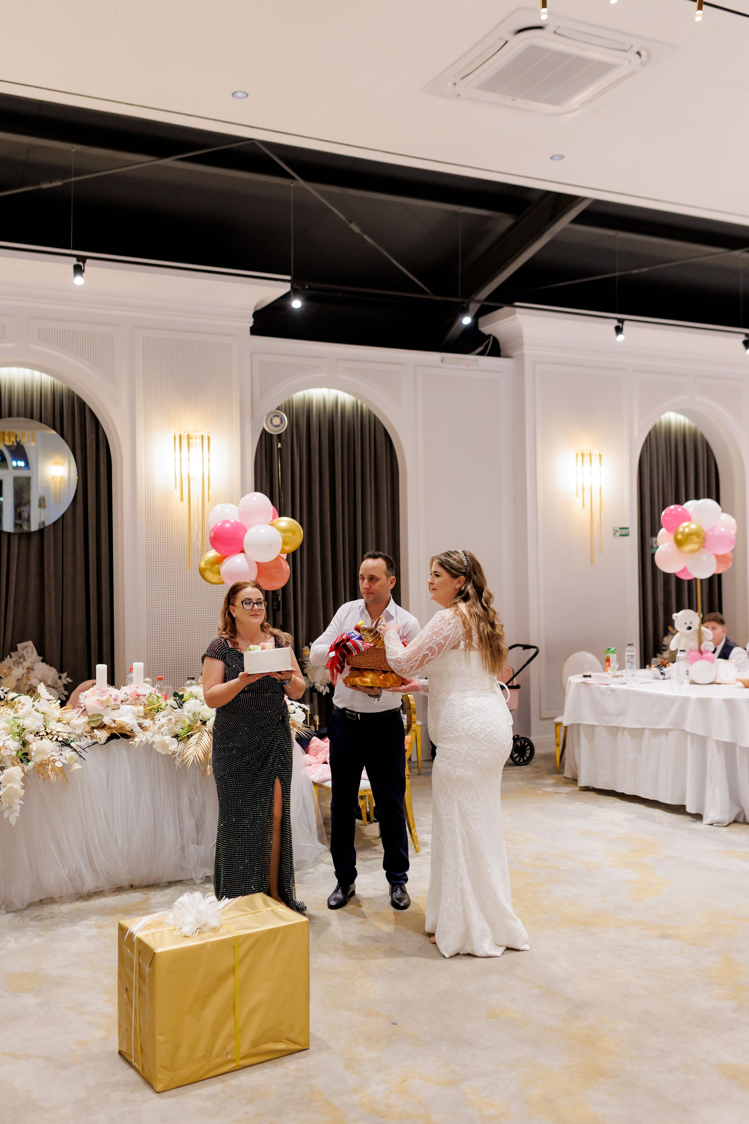 Povestea voastră, regizată de noi |Cristi Turculet Videograf Nuntă Suceava | wedding highlight. Servicii foto-video profesionale, pentru momente de neuitat