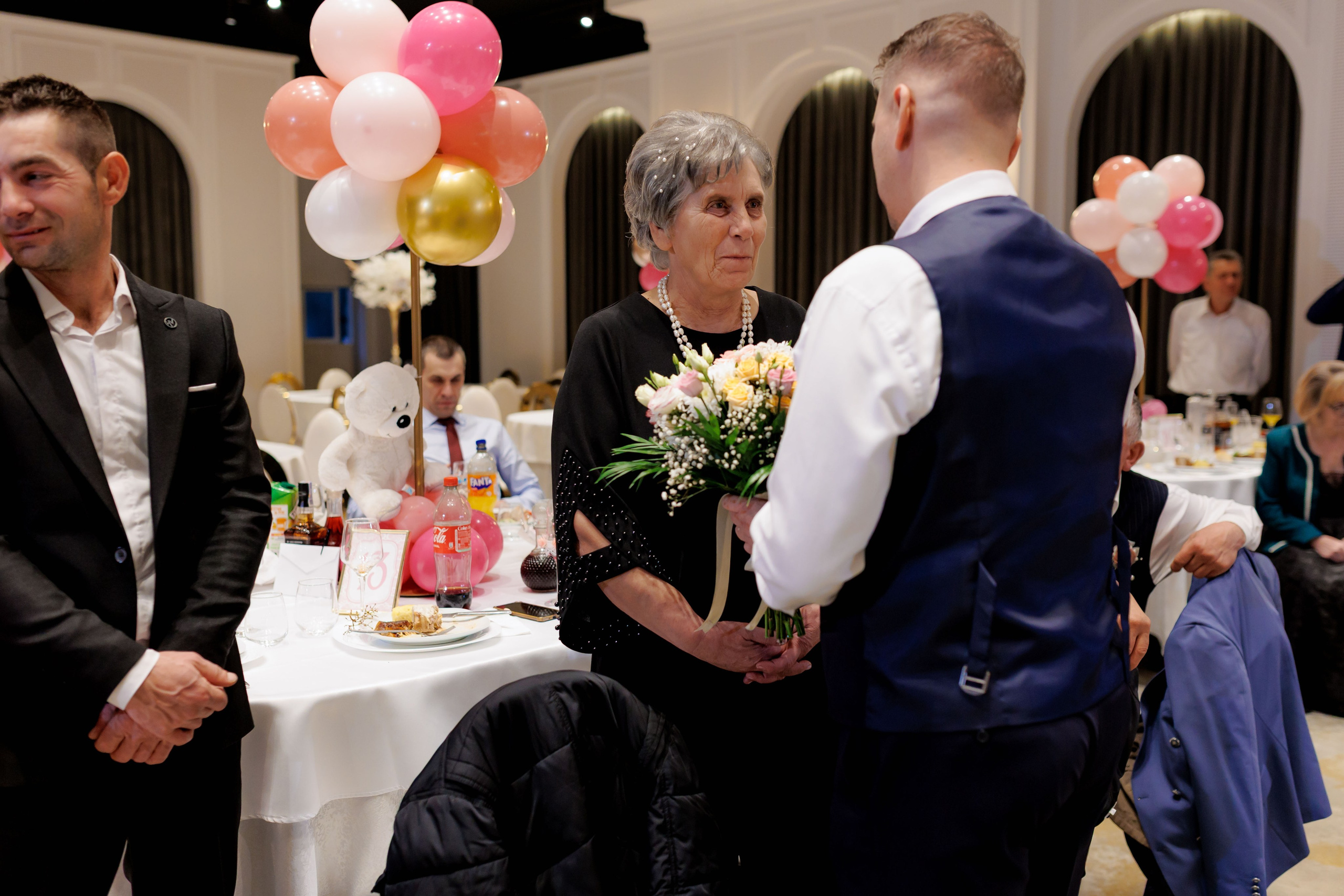 Povestea voastră, regizată de noi |Cristi Turculet Videograf Nuntă Suceava | wedding highlight. Servicii foto-video profesionale, pentru momente de neuitat