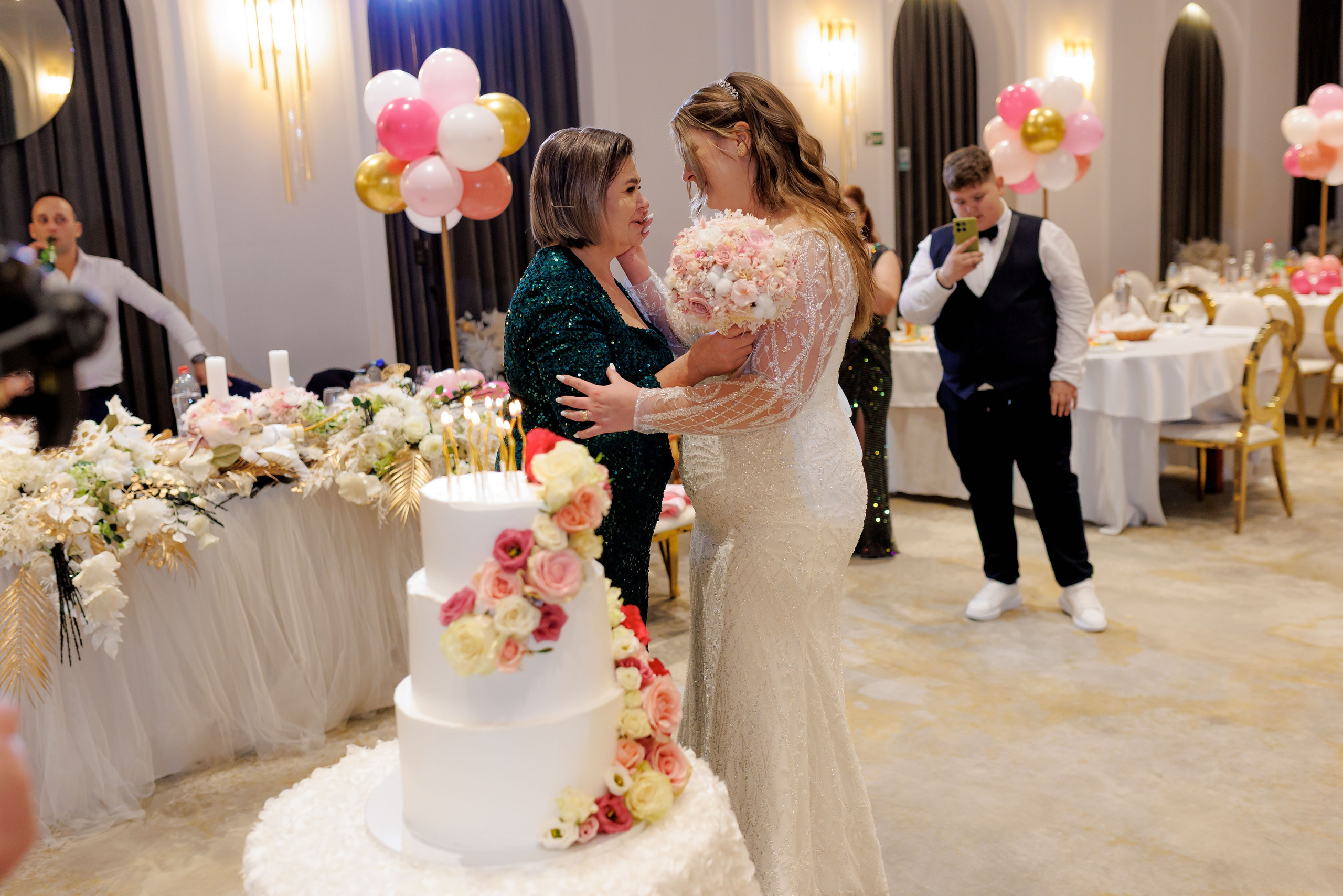 Povestea voastră, regizată de noi |Cristi Turculet Videograf Nuntă Suceava | wedding highlight. Servicii foto-video profesionale, pentru momente de neuitat