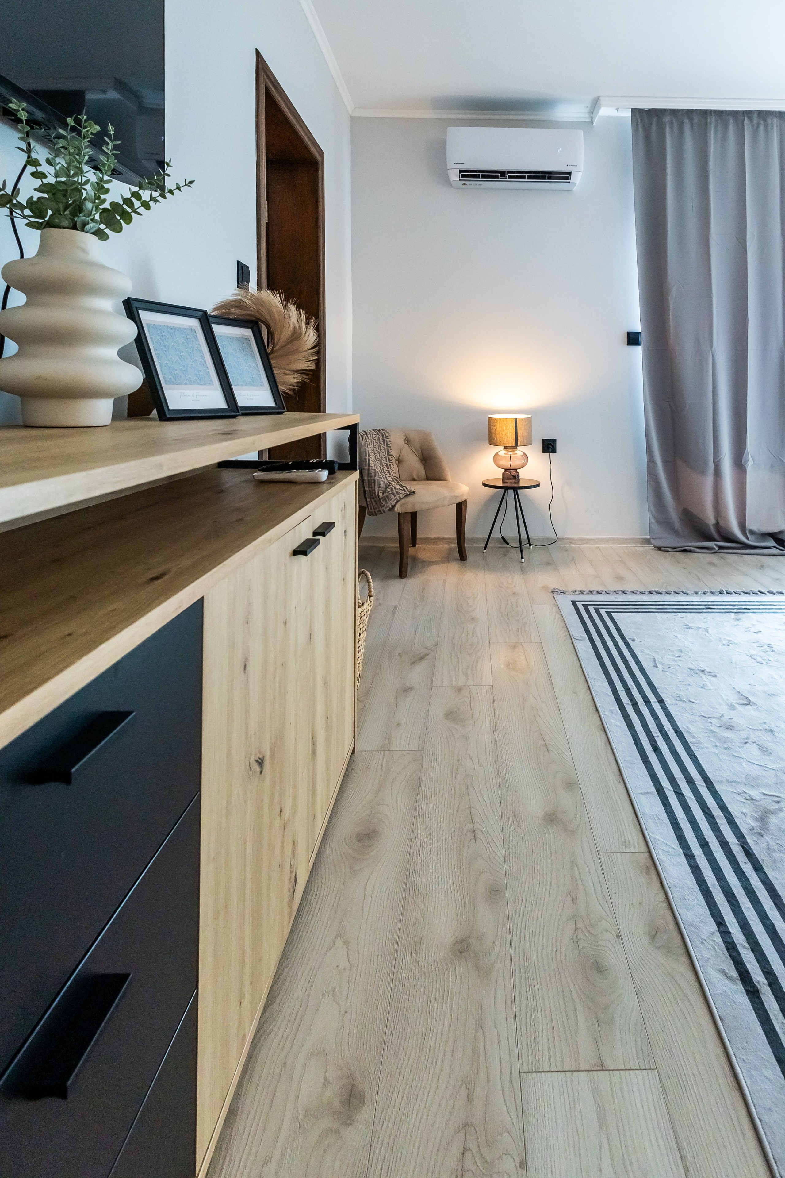 Хотел. Фотограф Ирина Йотова