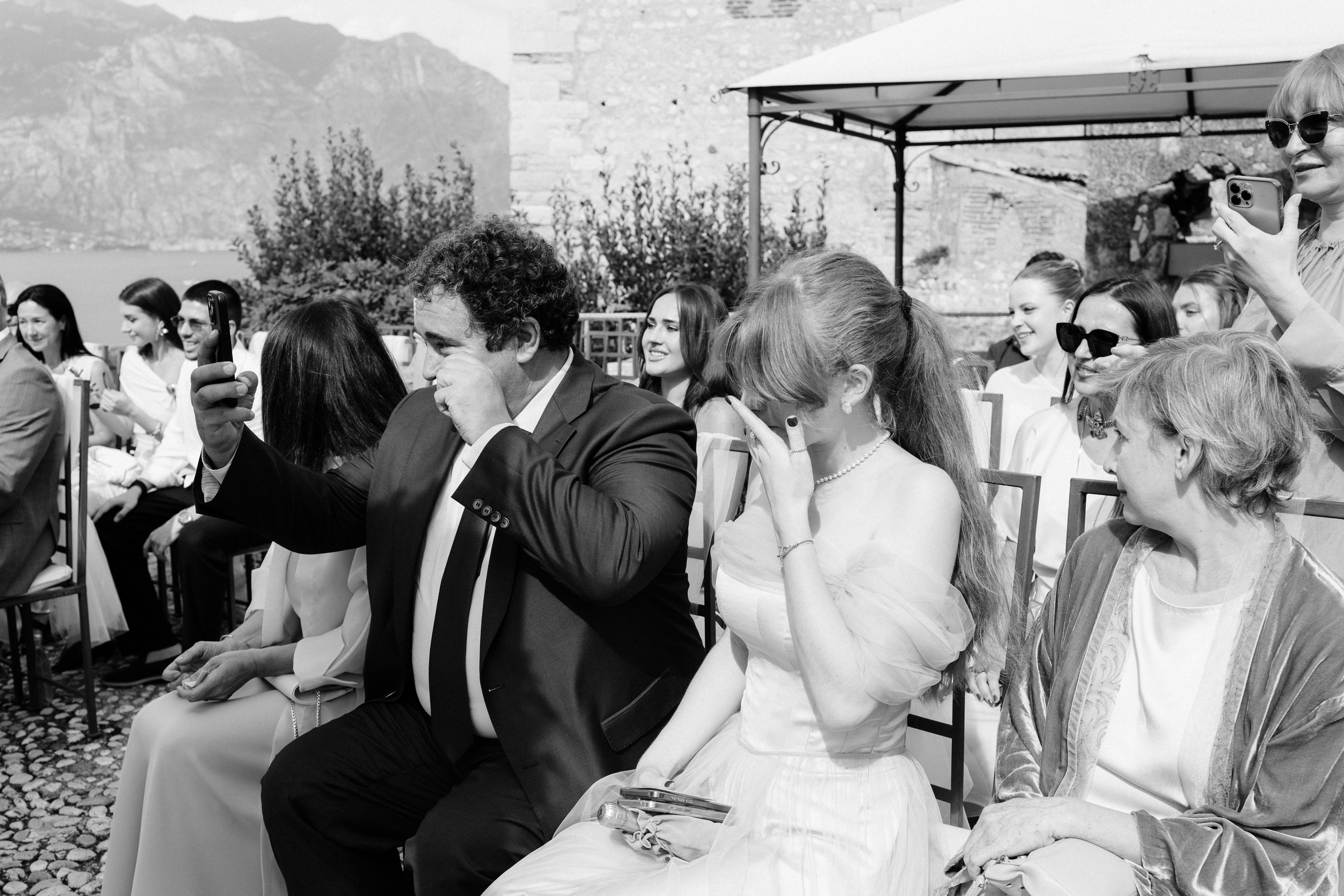 Emotional wedding moments at Lake Garda
