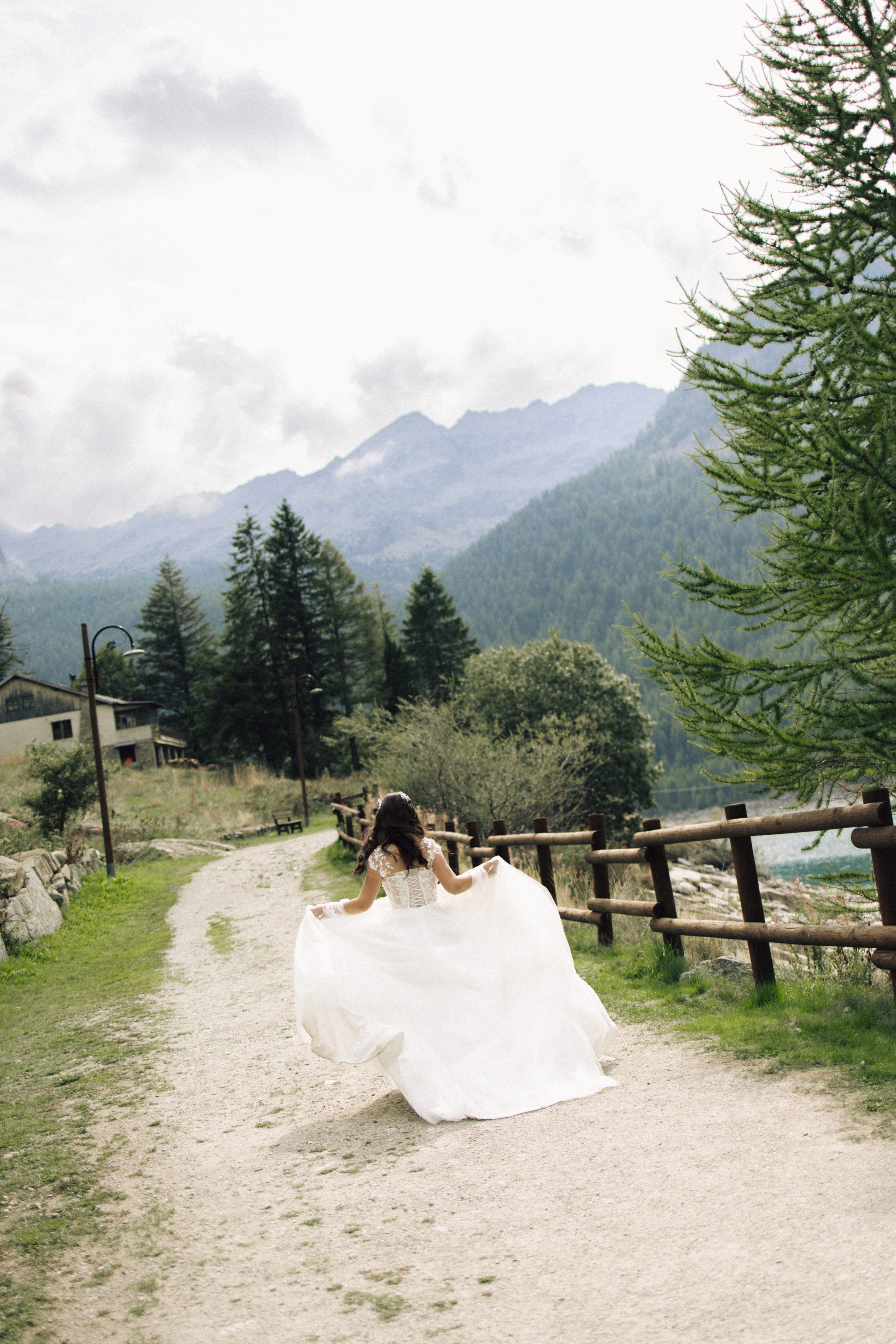 Anastasiya & Emanuele | Italian Alps. Liza Bizzaro — Italy Wedding, Love Story & Portrait Photographer in Milan, Turin, Piedmont and Across Italy