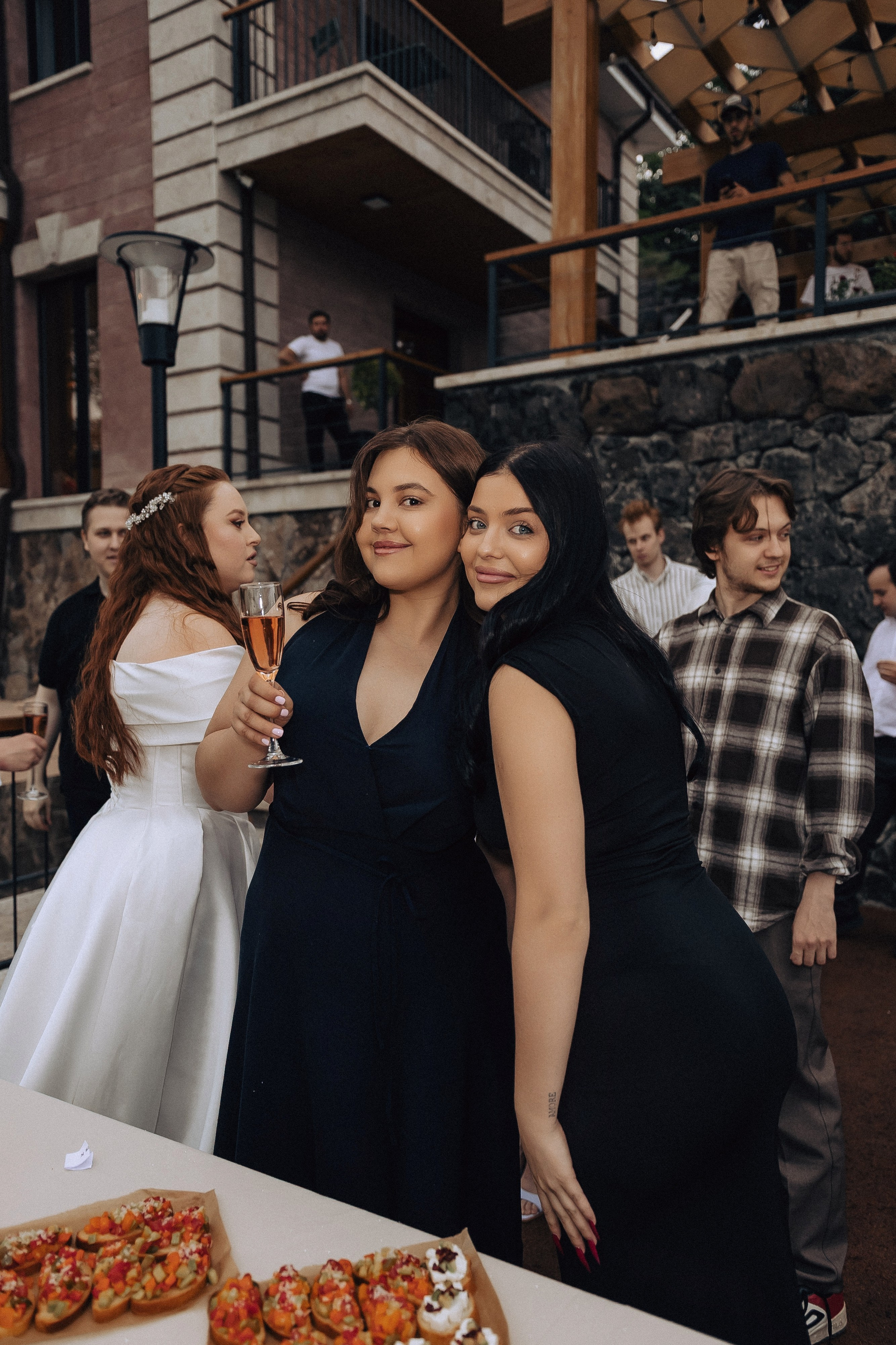 Wedding banquet for Roman & Lyudmila. Фотограф и ретушер. (Армения/Россия)