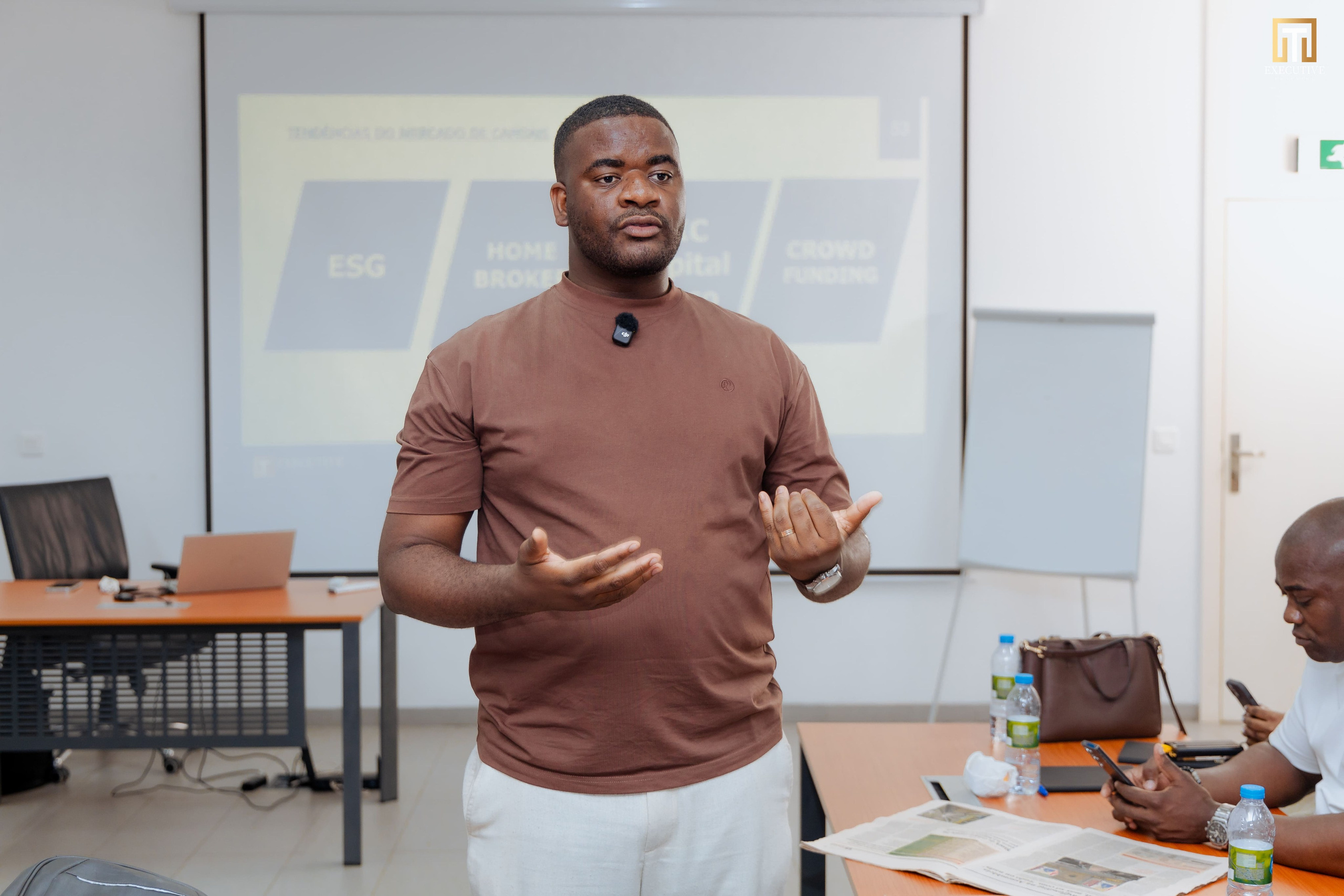 3 EDIÇÃO — EXECUTIVE TRAINING — FORMAÇÃO EM MERCADO DE CAPITAIS. Doucomentários