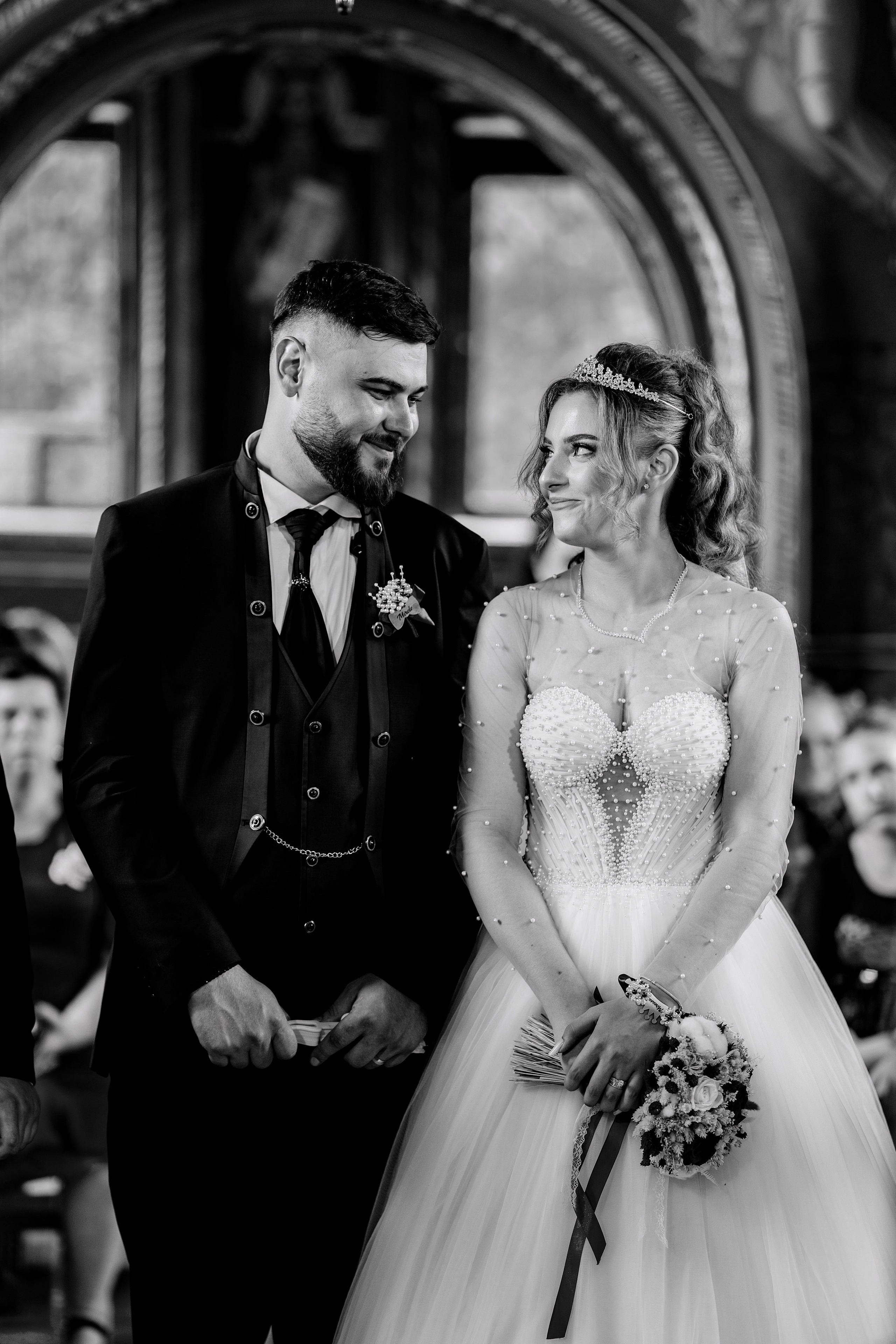 Andreea & Valentin. Raw Studio. Fotograful tau de nunta!