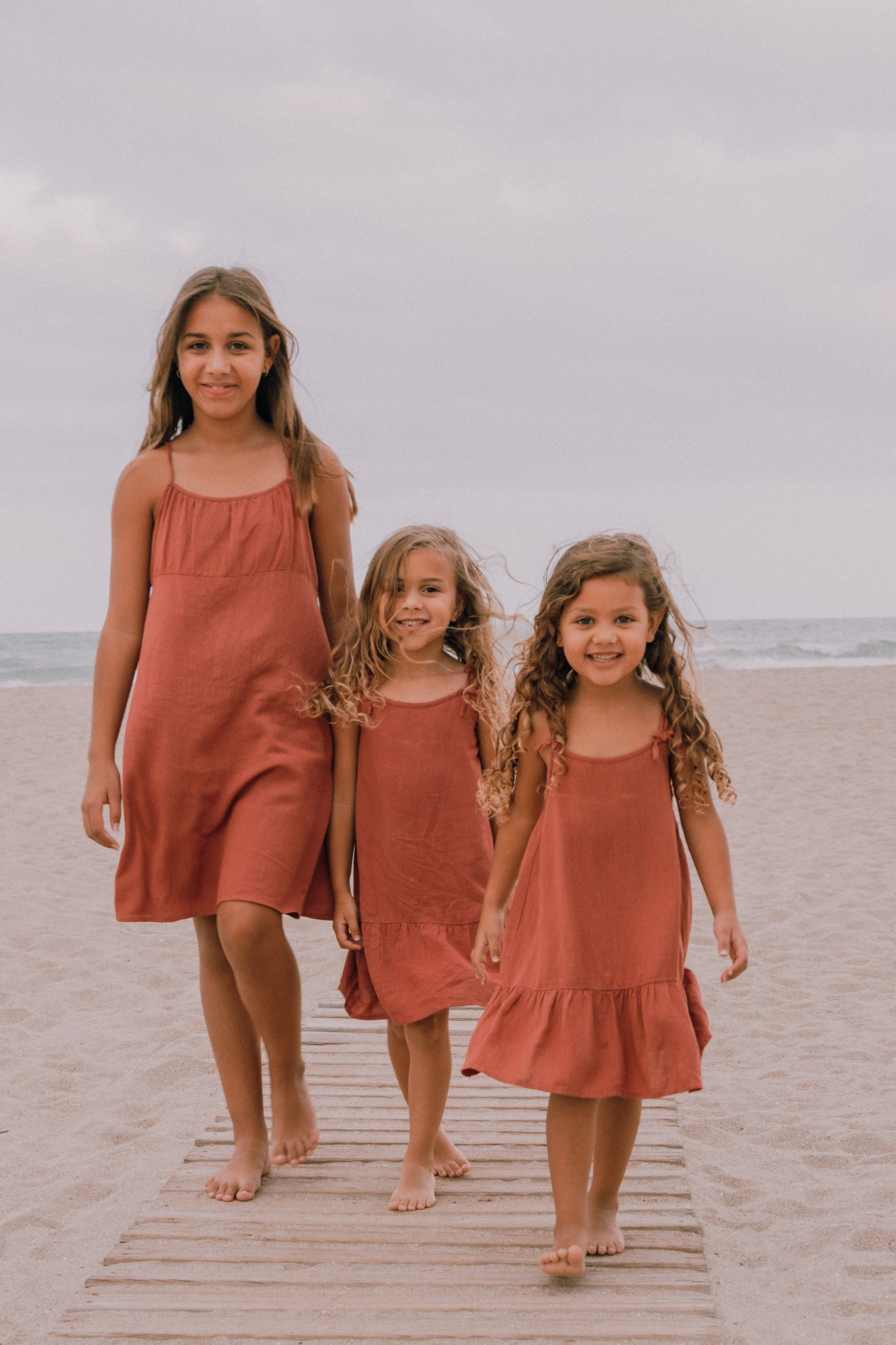 Семейная фотосессия на пляже. Профессиональная фотосъемка в Калафелле — Елена Медведева