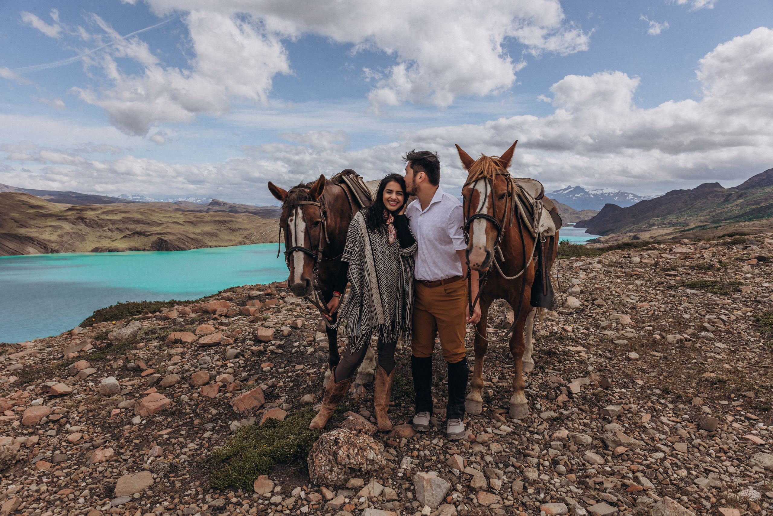 T+C. Elopement in Patagonia. Fotógrafa familiar Santiago y Chile Anna Almazova