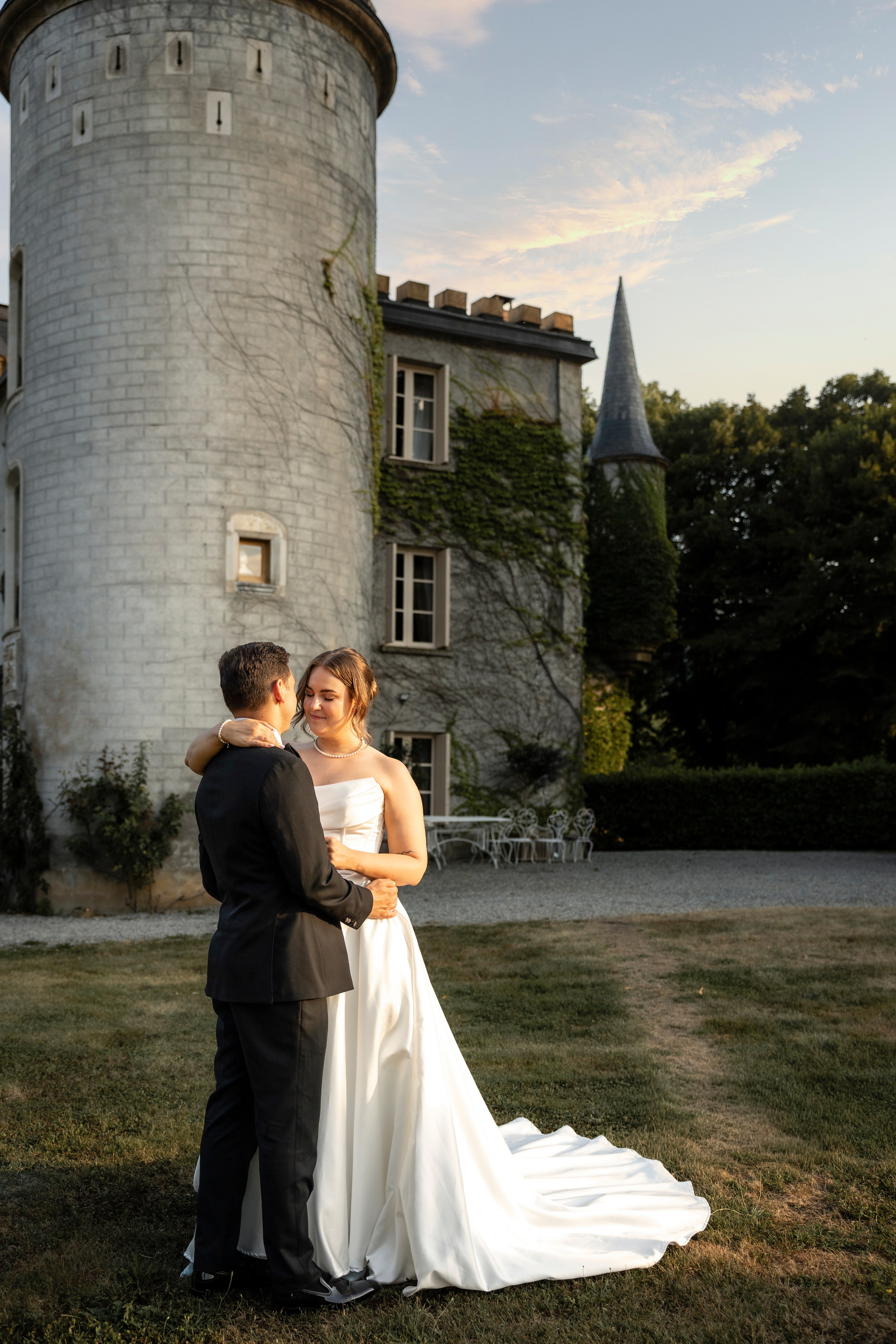 Elopement at Château Bagen. Eugénie Smirnova — Wedding & Elopement Photographer in Southwest France