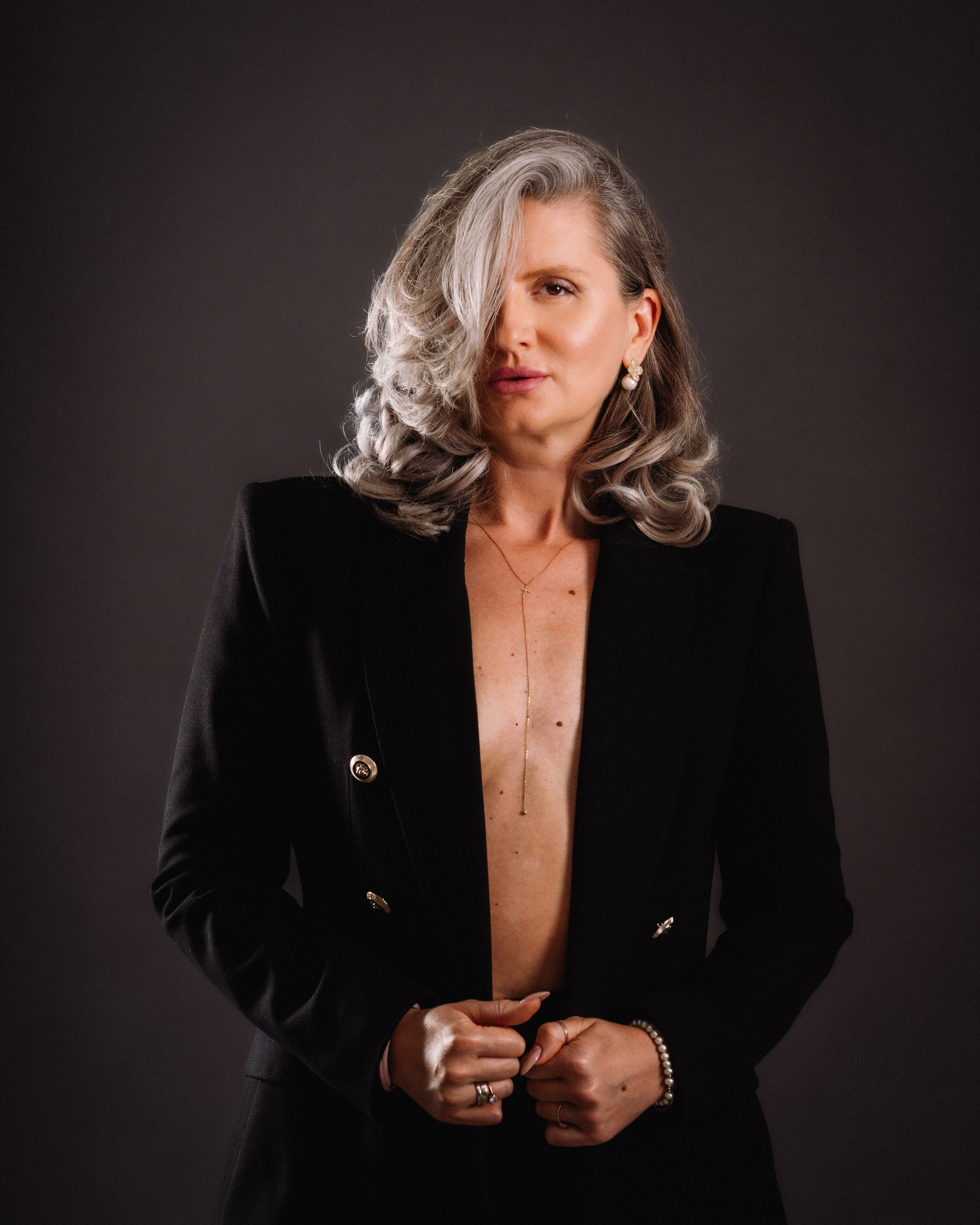 Cosmina Grigore - becominganoriginal.com. Cosminvirlan.ro