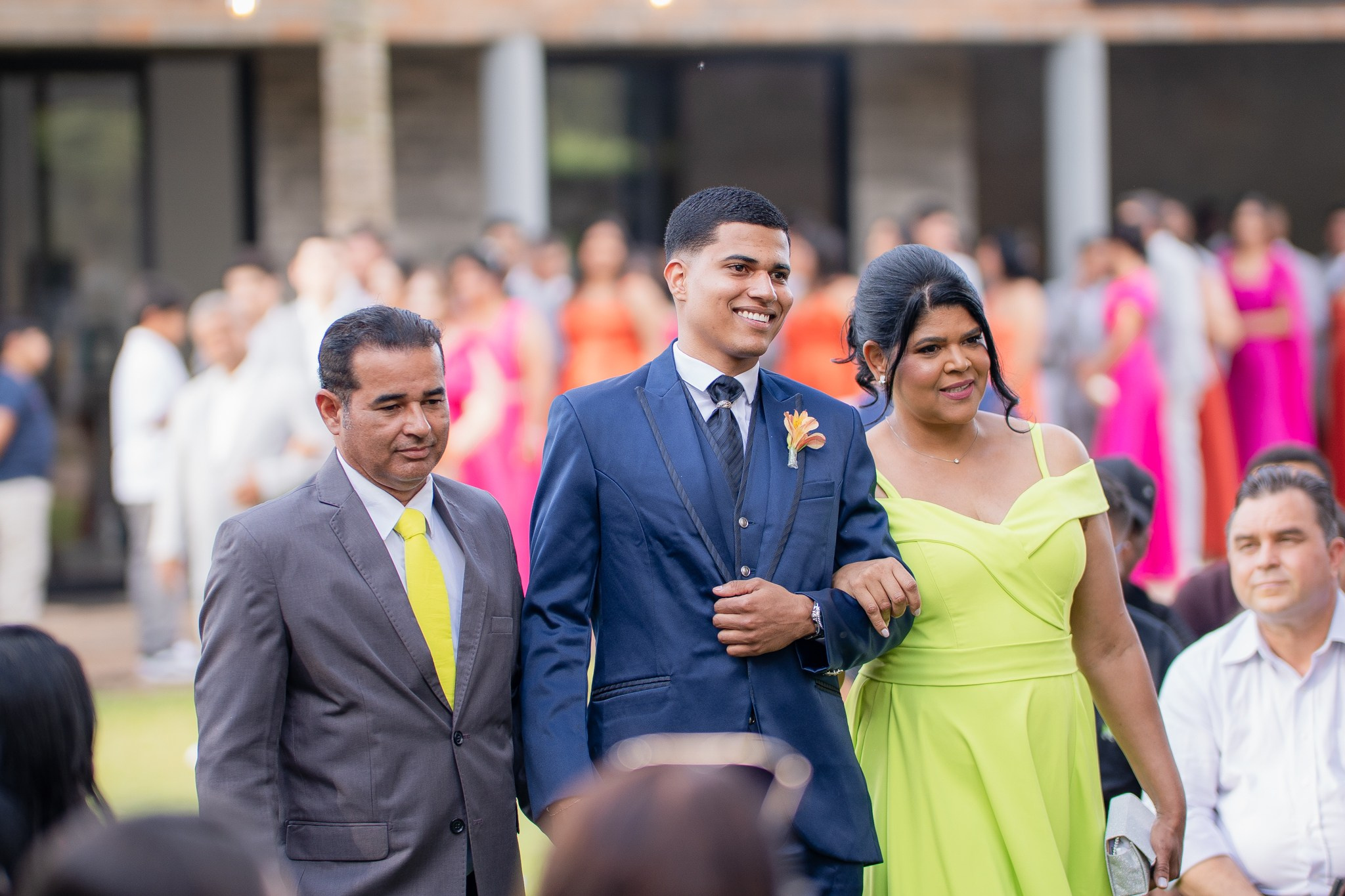 Larissa & Vinicius — Espaço Faveral / Aararaquara. Robson Colaço