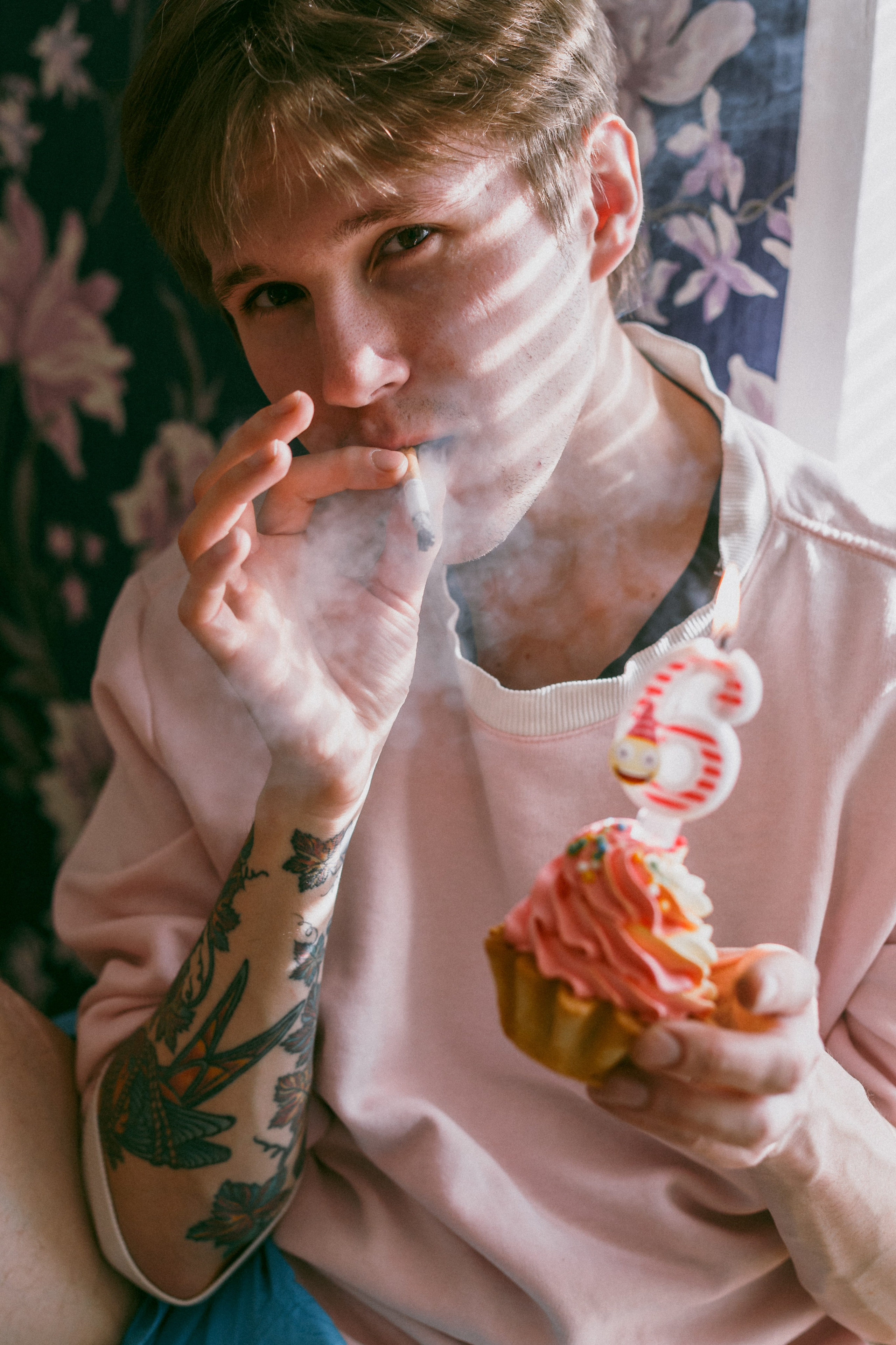 Sesión de fotos de retratos en casa. Fotógrafo de retrato, familia y reportajes en Valencia | España | Europa Vitalii Lumier