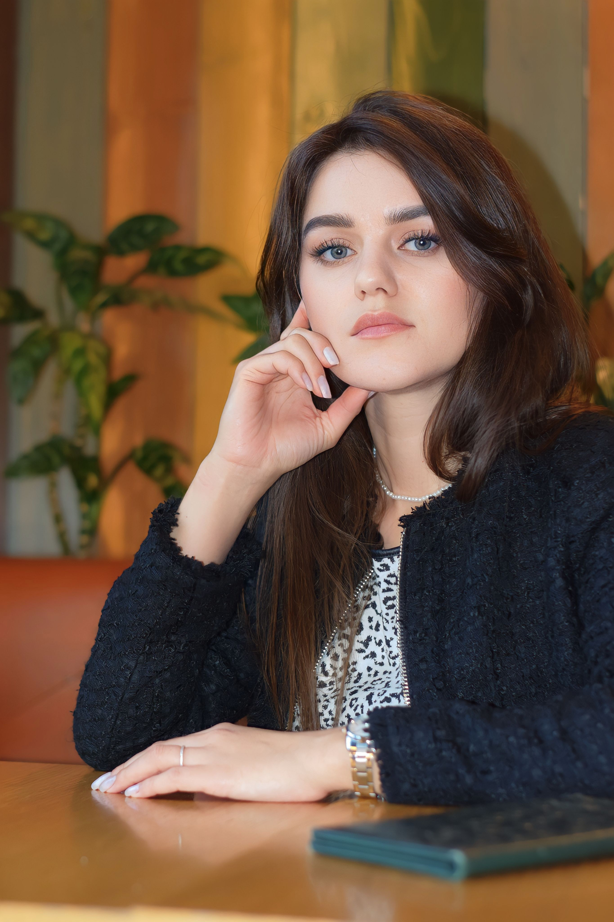 Photoshoot outside for young girl. Виктория Федосеенко, фотограф в Сербии