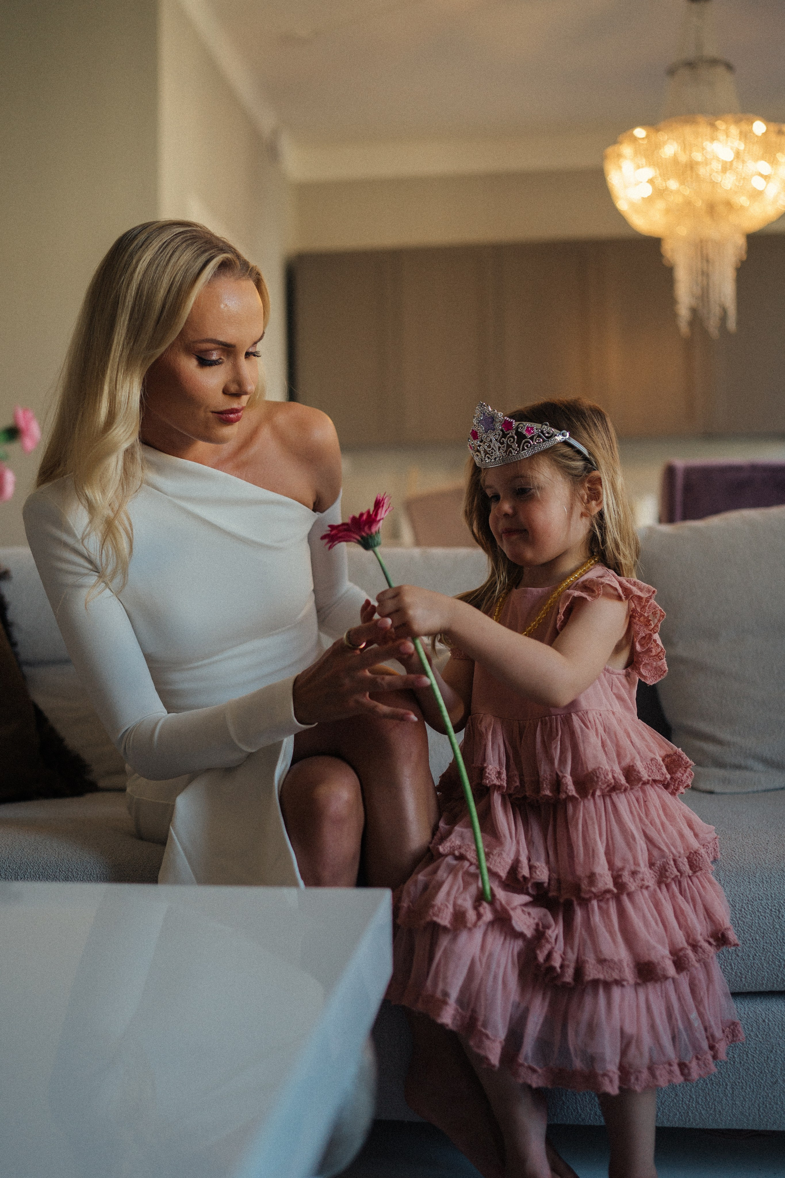 L&H. Wedding and potrait photographer in Helsinki Vickan O