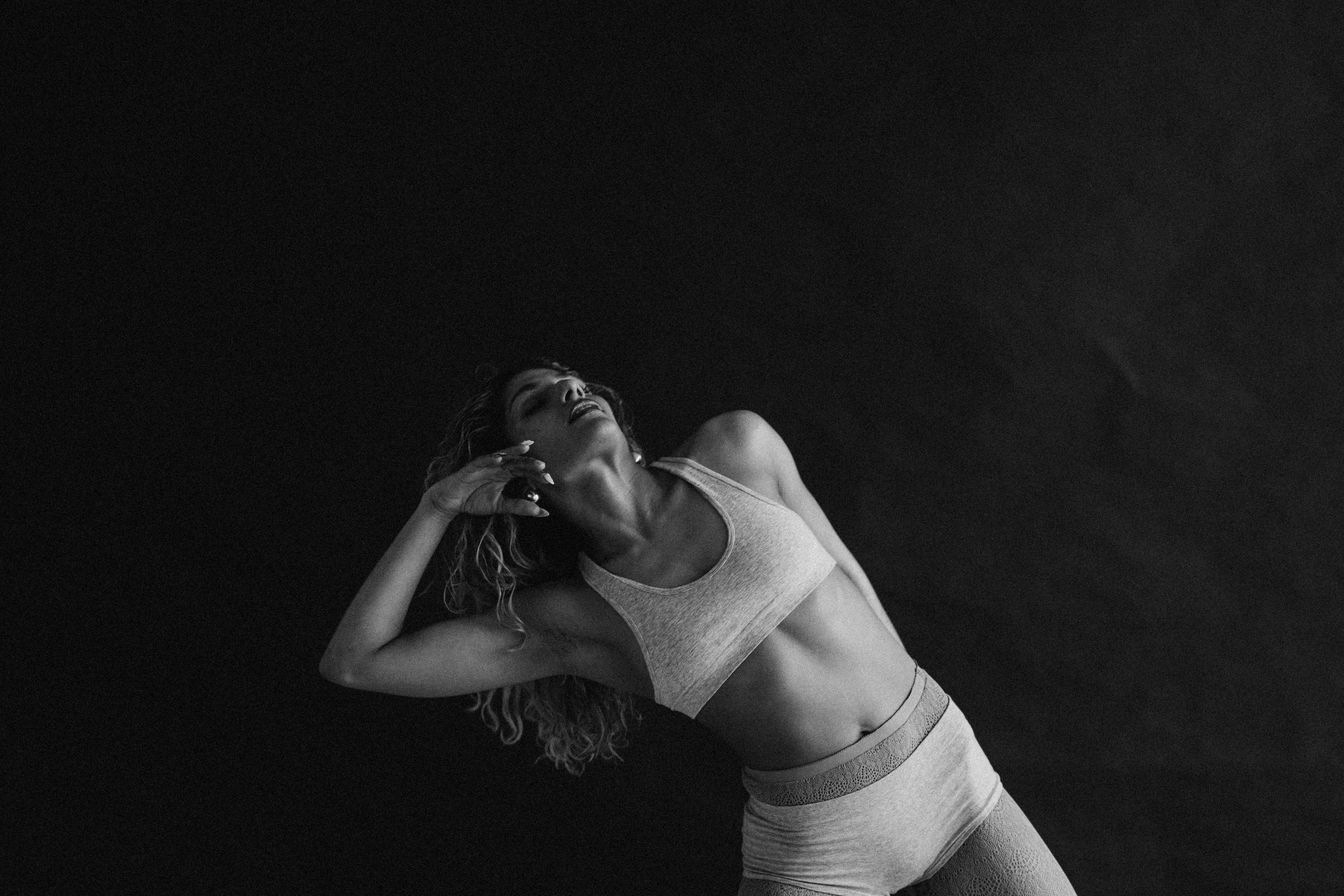 DANCERS. Victoria Olonen – Cinematic Portrait Artist | Helsinki & Europe