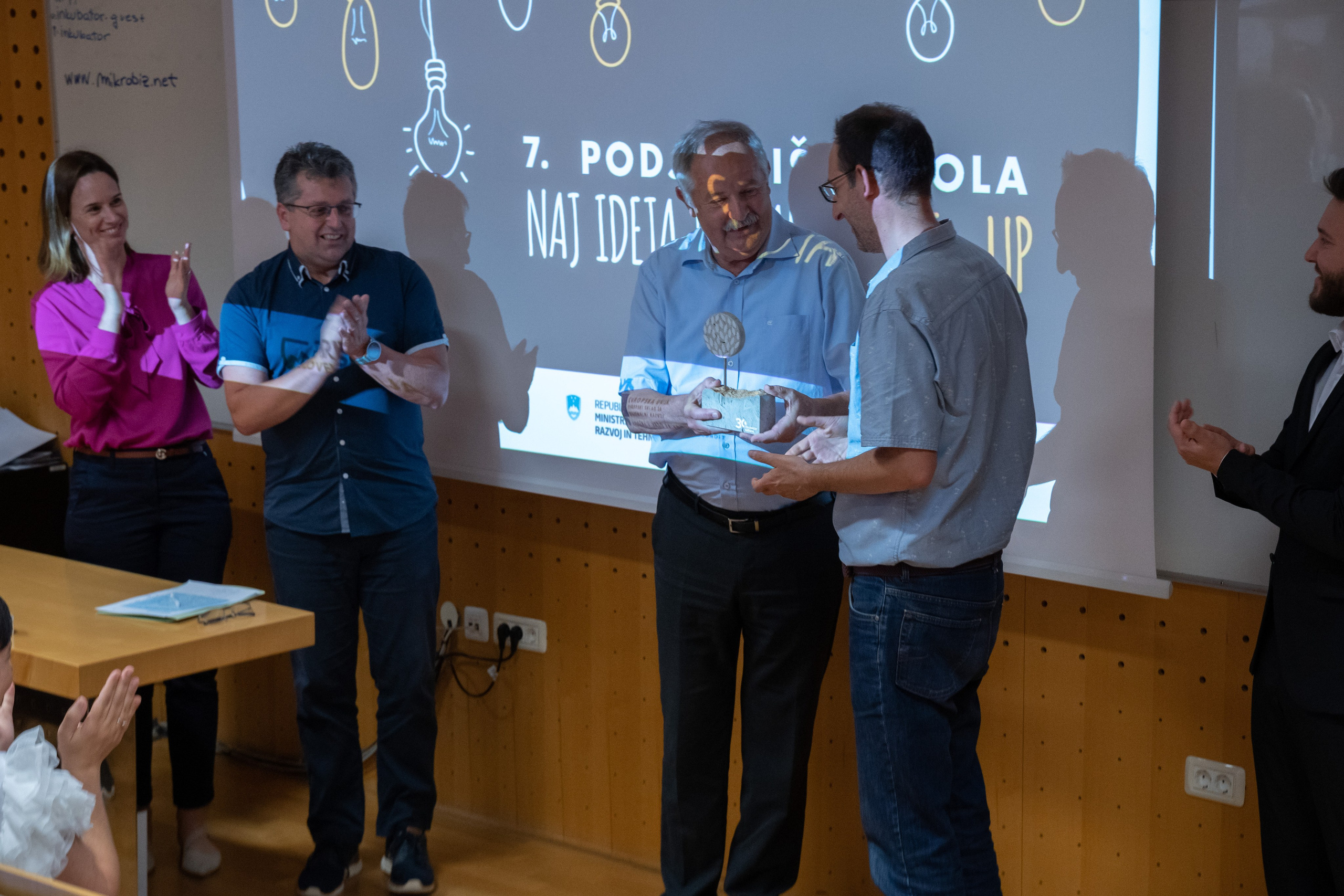 Podjetjetniška šola Sežana. Inkubator (Slovenija). Fotografinja in videografinja Mariia Bortiakova iz Slovenije: fotografiranje dogodkov, portretov in snemanje videov po vsej Sloveniji