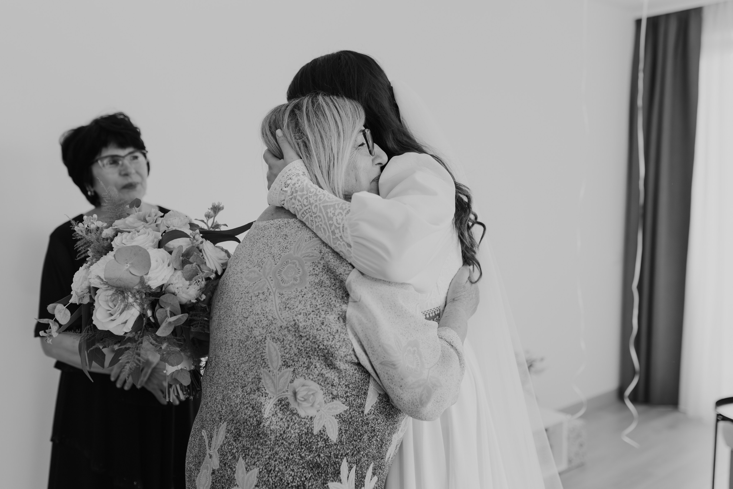 Flori & Cosmin. Main