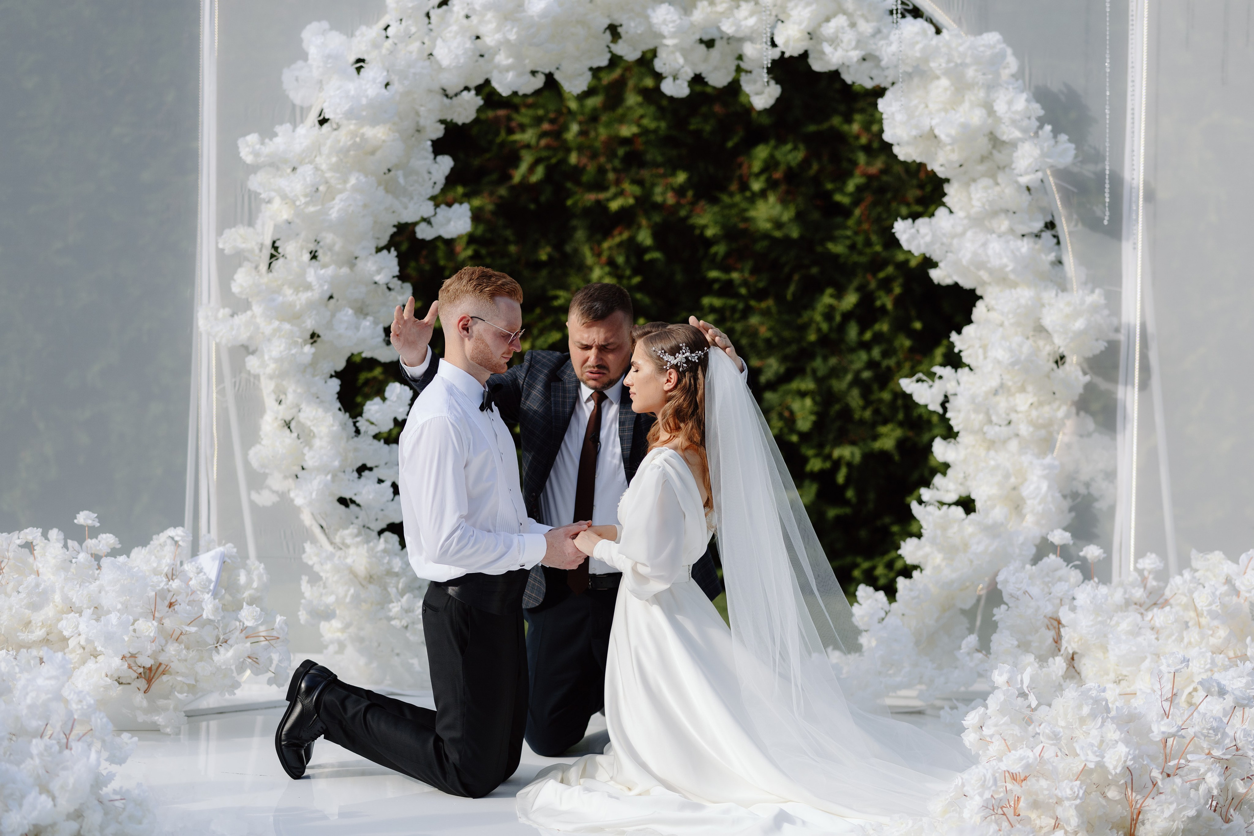 Corina & Dumitru. Main