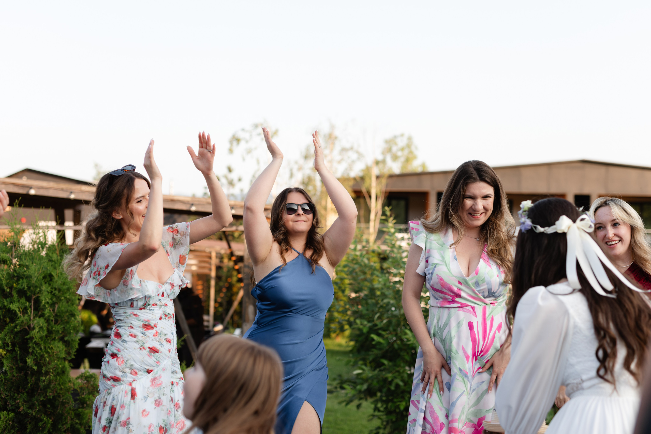 Flori & Cosmin. Main