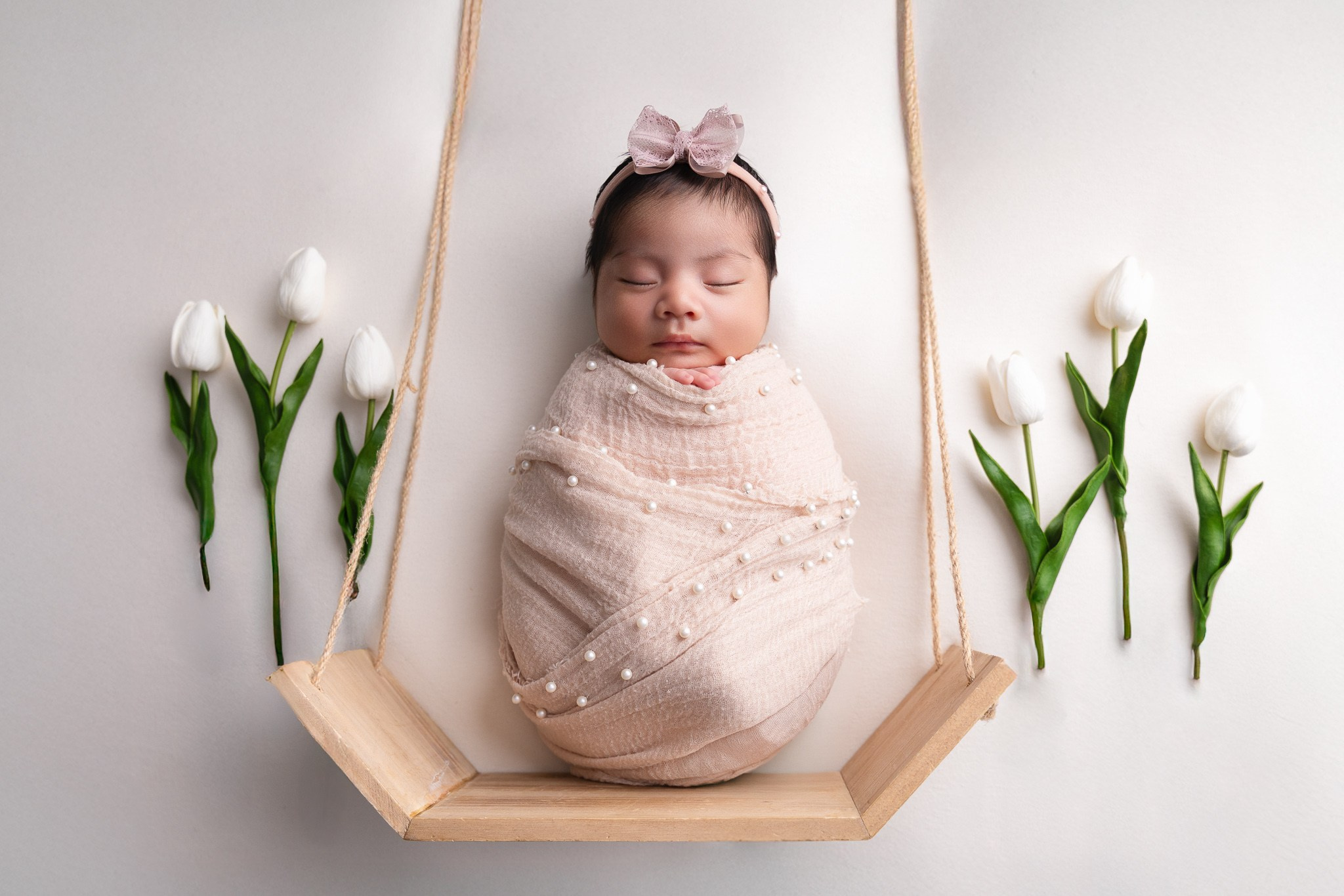 Isabella Newborn Photoshoot. Professional family, maternity & newborn photographer in North Charleston, SC, creating timeless portraits