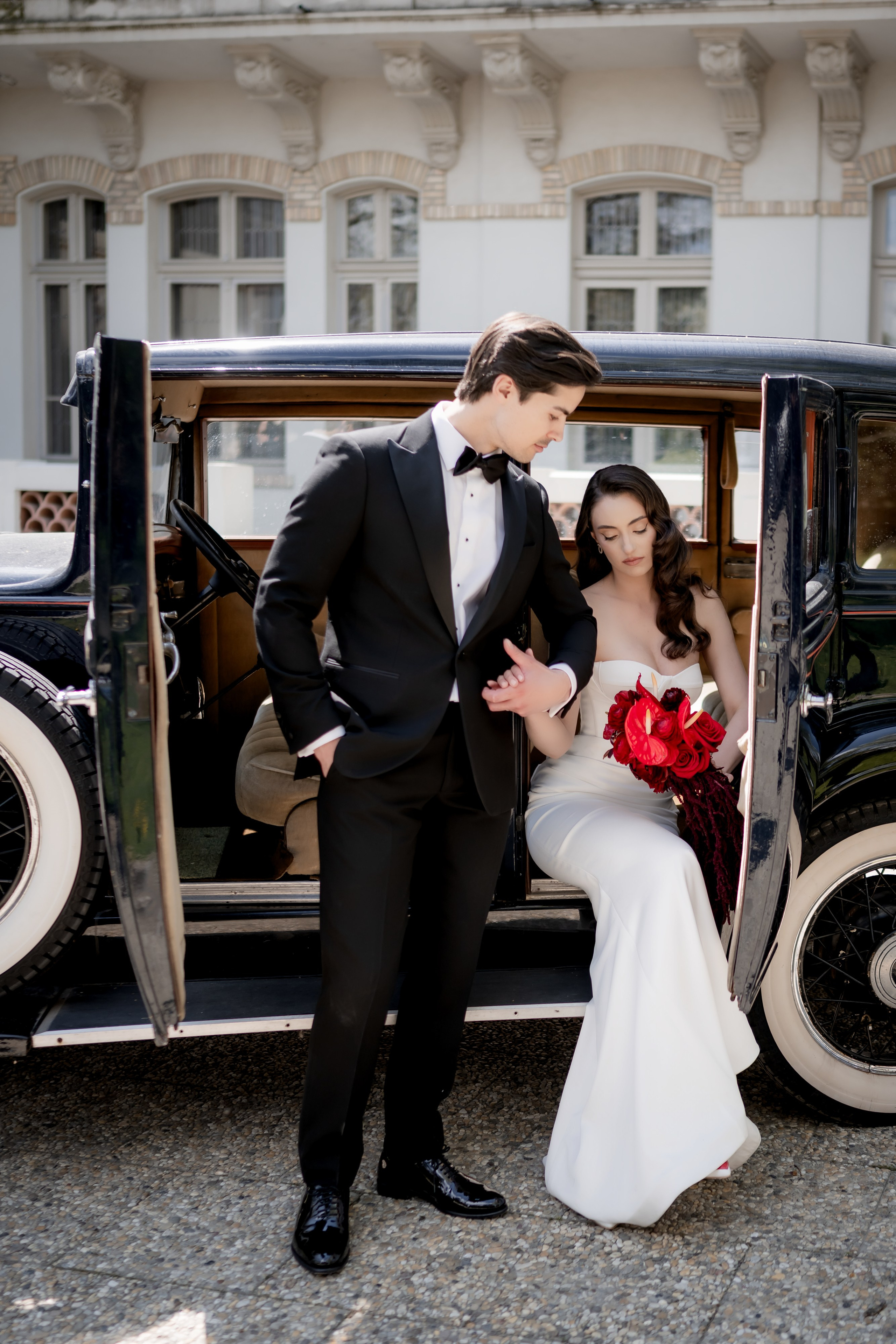 Claudia & Mihai Wedding | Elegant Love Story