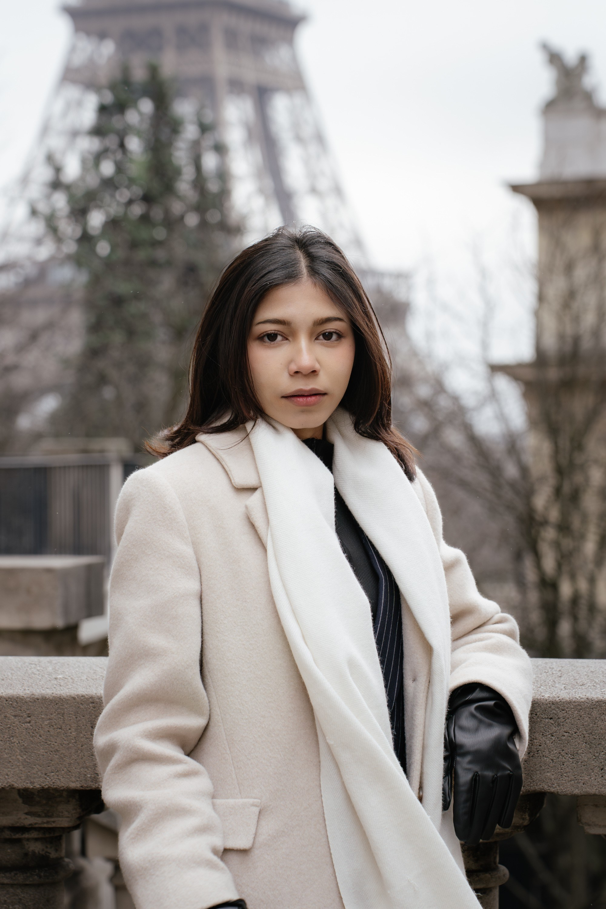 Solo Portrait Session: Louvre & Eiffel Tower. Paris Photographer & Videographer