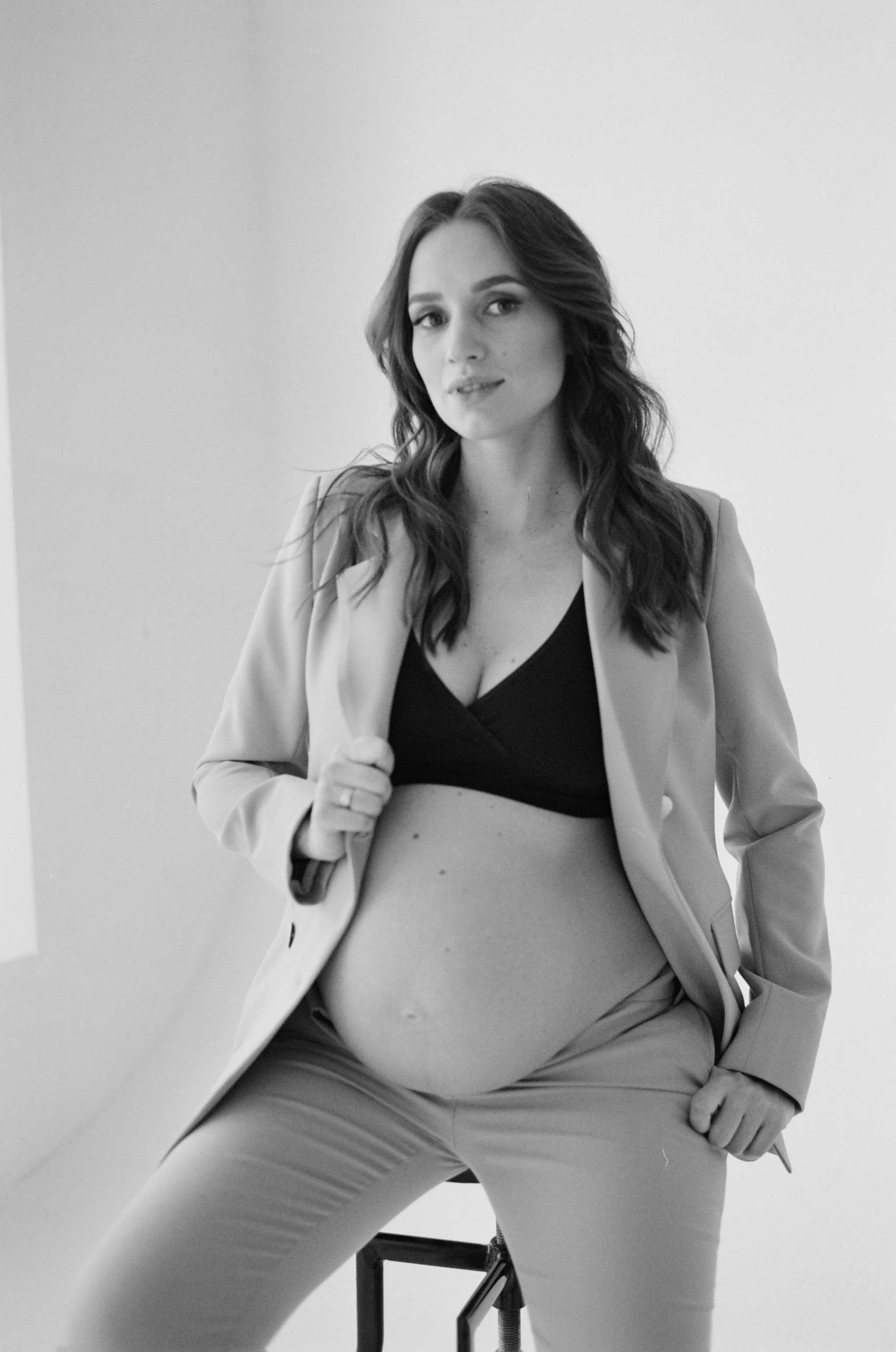 Pregnancy. Anton Mislawsky photographer and filmmaker
